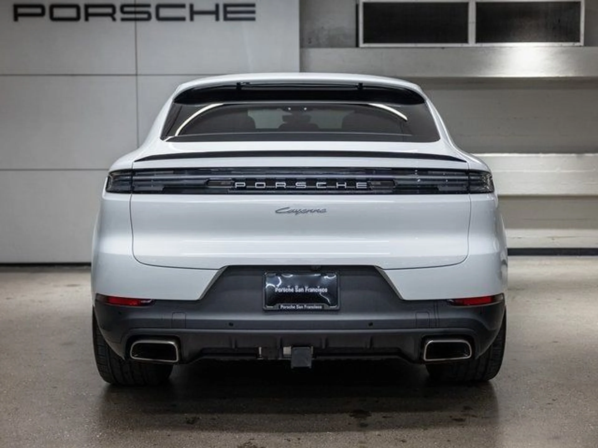 mph014_889051585_15_6c7c174a60