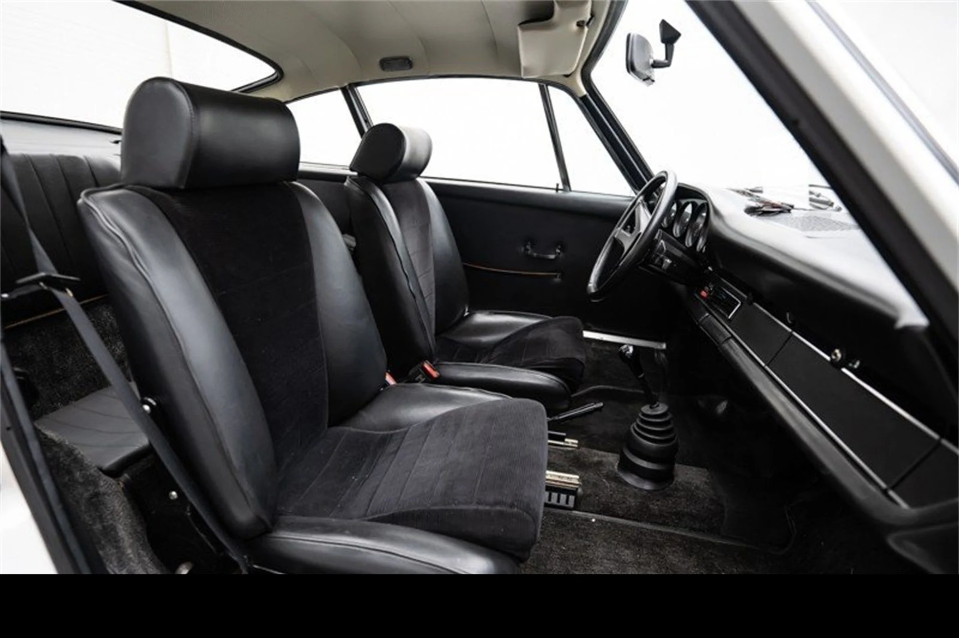 mph014_893787710_image_14_58b82b6652