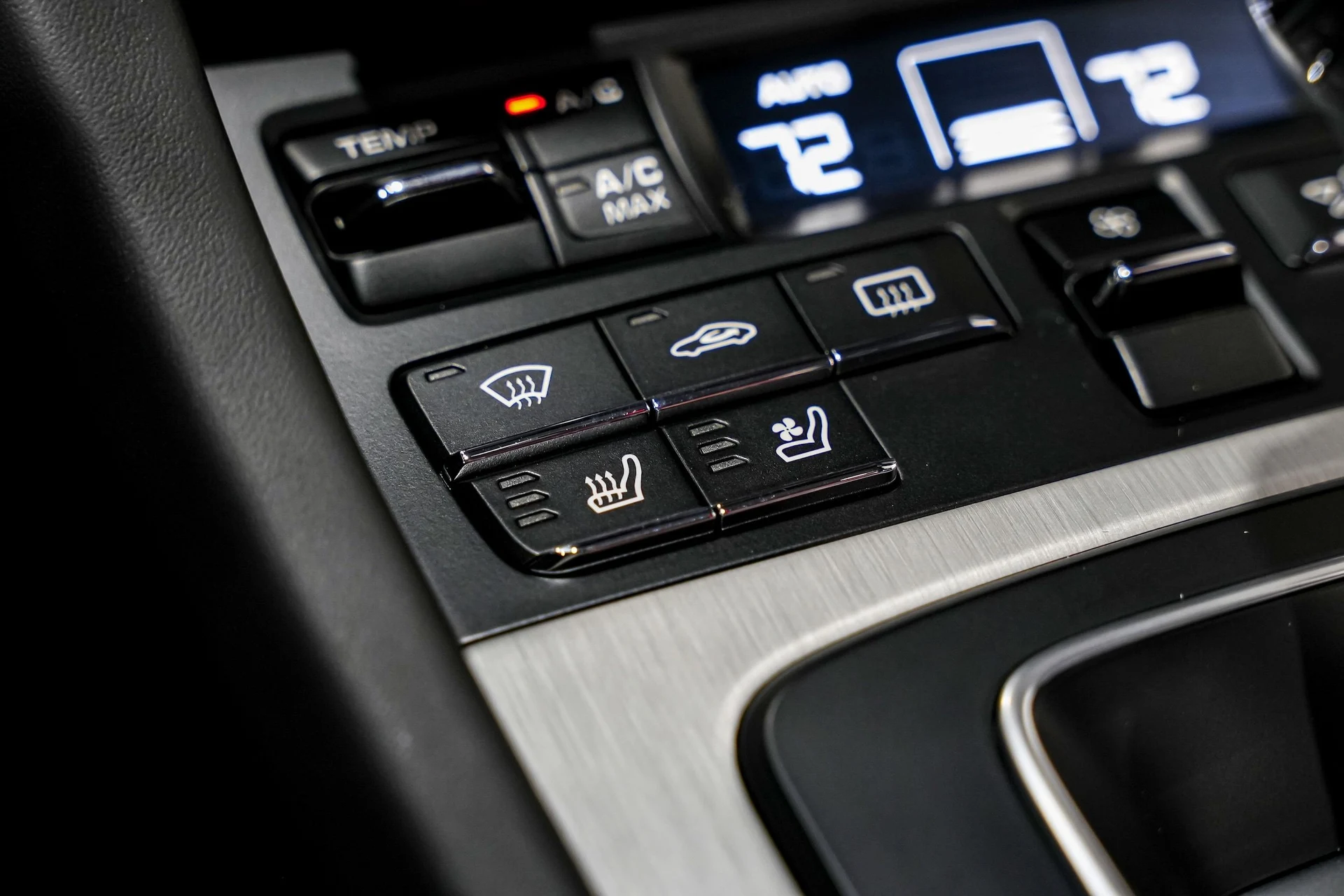 mph014_894481801_3ca299771c74aaaba772c18eec683400x_5d233eb9c5