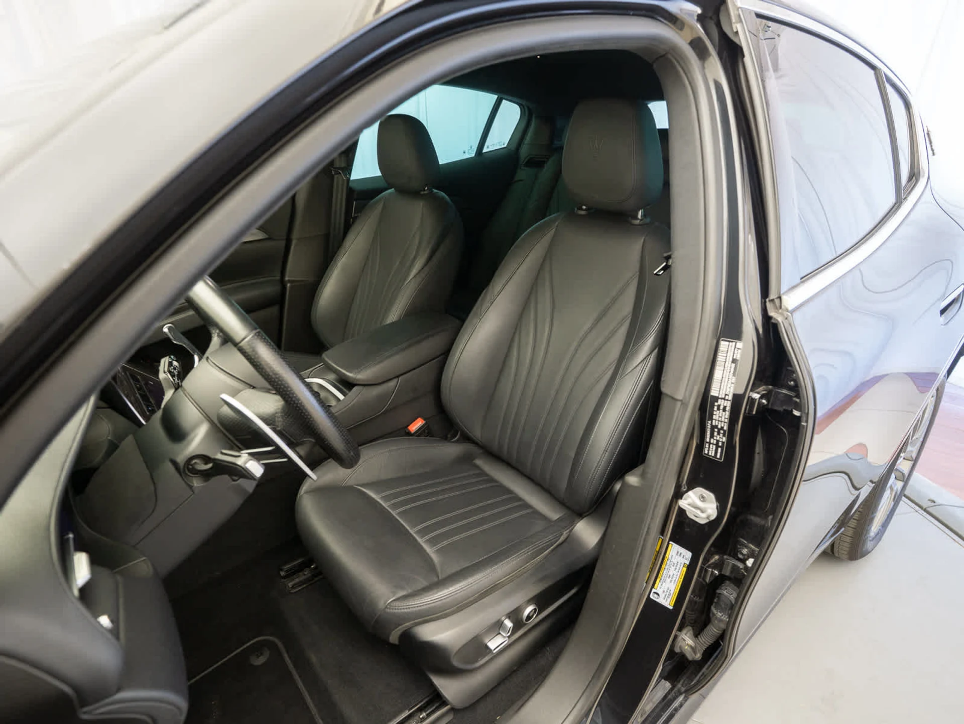 mph014_896395280_8b057acba3a4f1d1509dc224f05e9b46x_b68147c86f