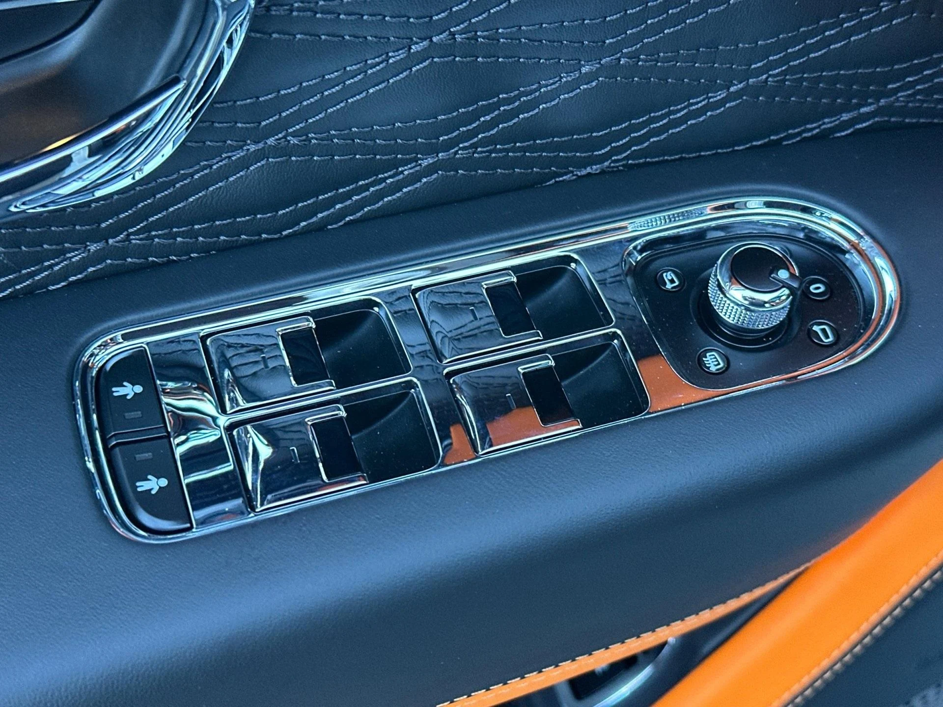 mph014_898574718_New_2026_Bentley_Bentayga_Speed_1771602808_568b167698