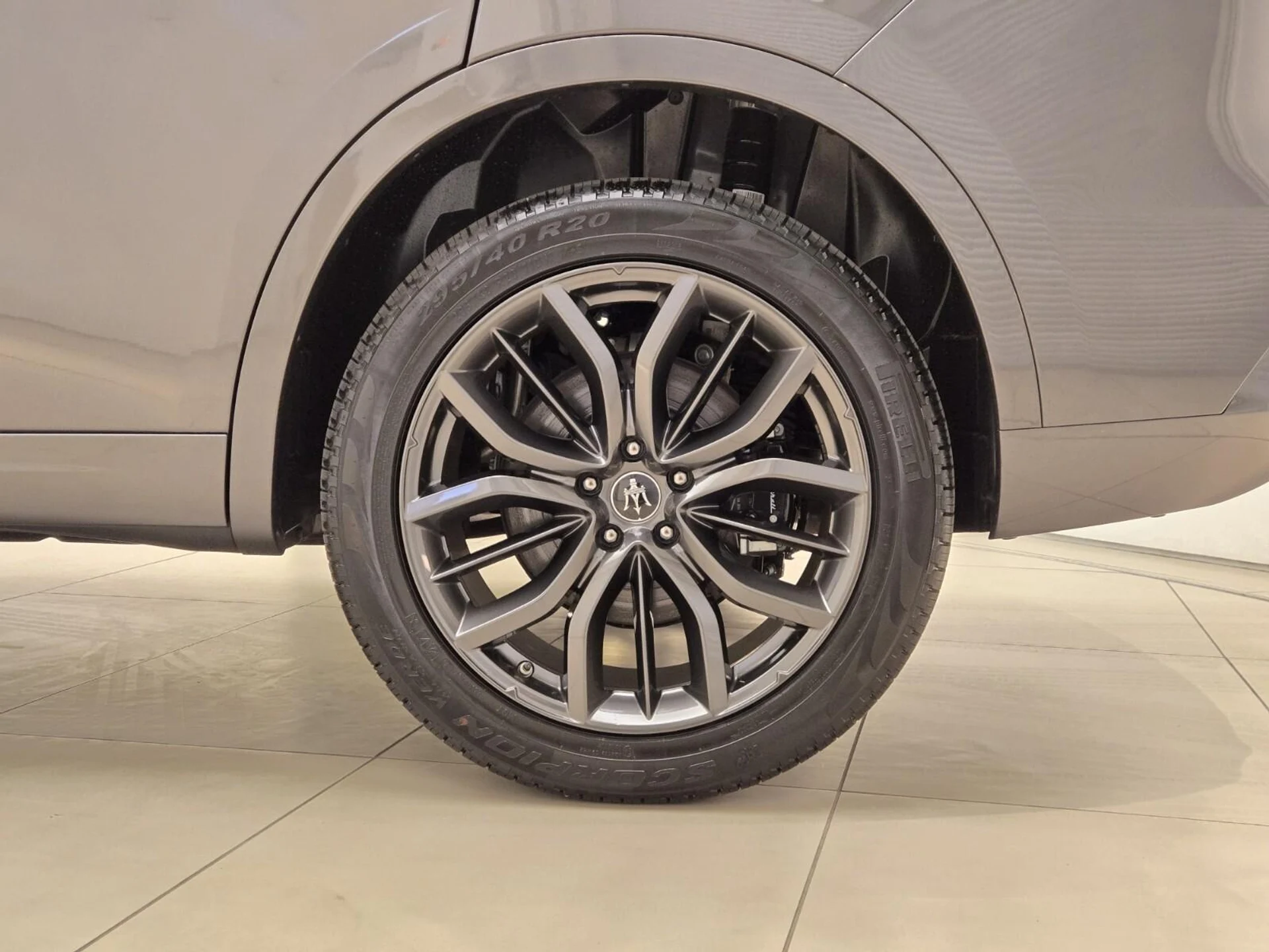mph014_900556839_New_2024_Maserati_Levante_GT_1753161589_b817033c19