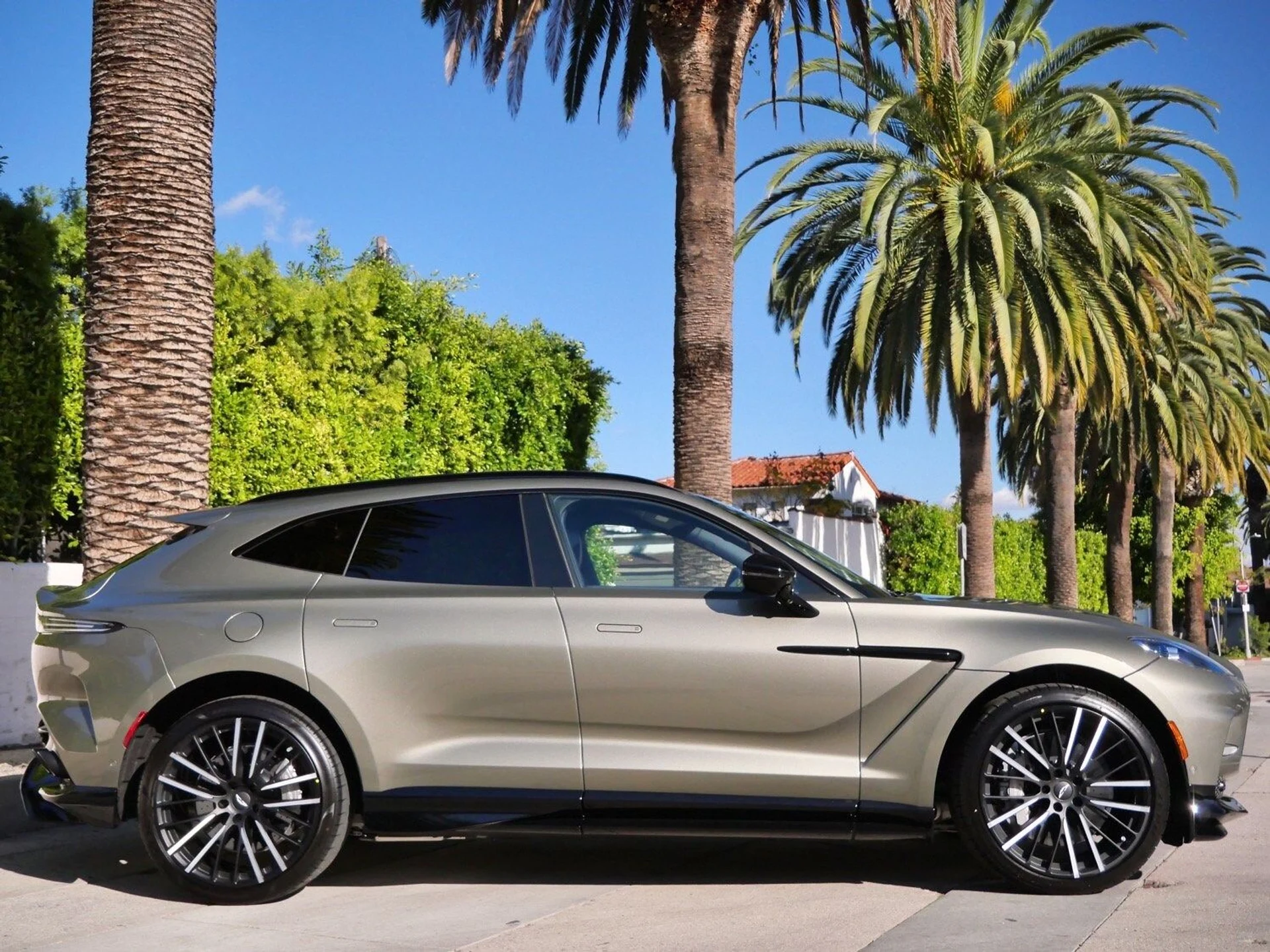 mph014_903048494_b7be63d33d5489619b5d0dc7ddc12ebex_e3efeb9a90