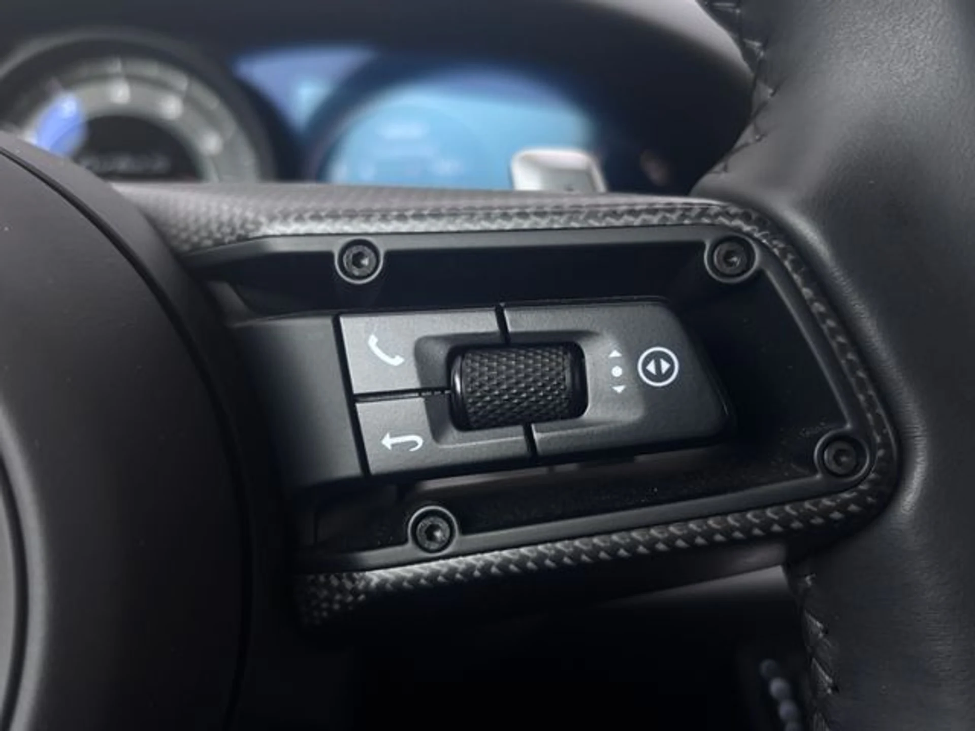 mph014_903348320_b7d7a573852dd2c75701925ce401a865x_53d83433aa