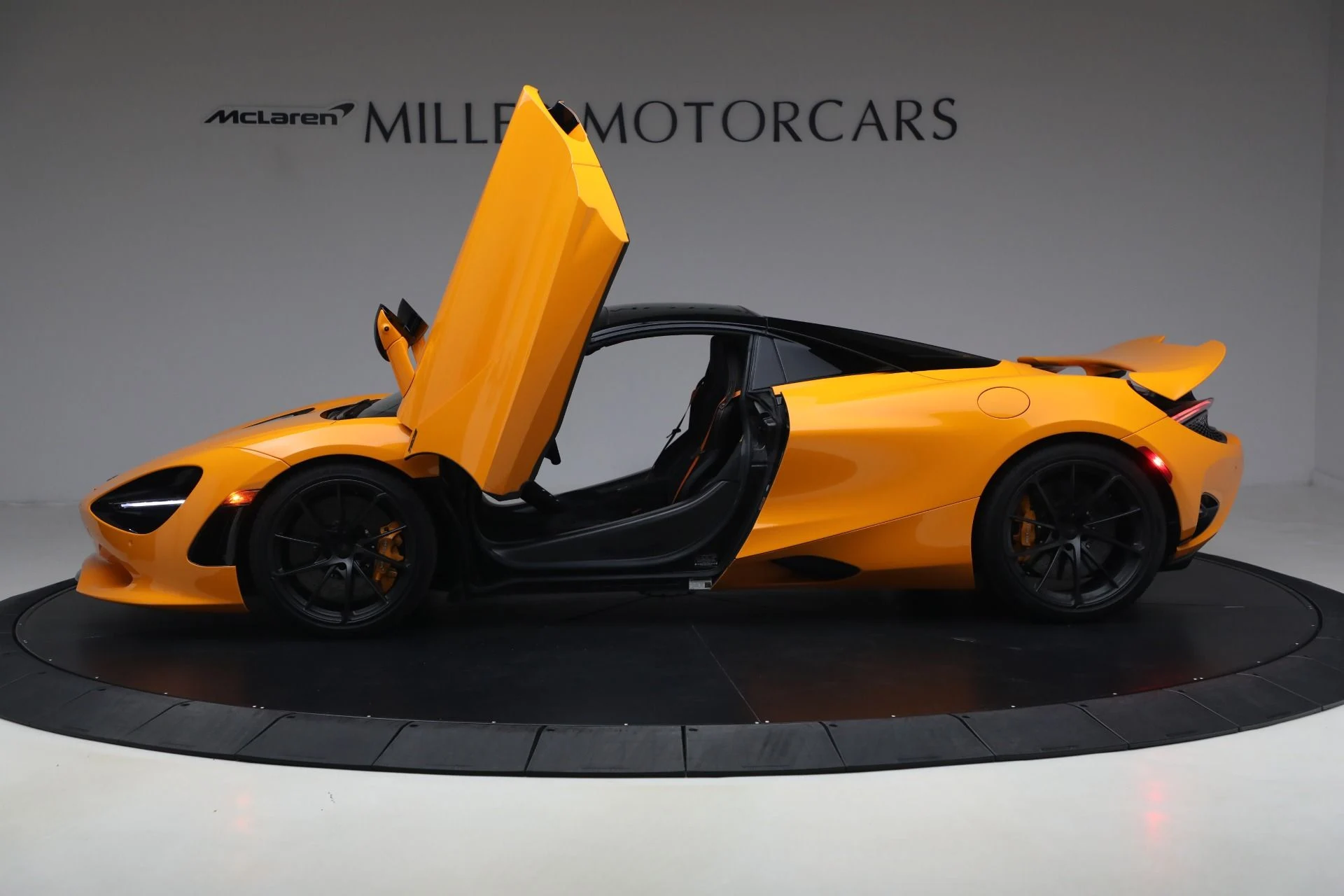 mph014_903377537_Used_2025_Mc_Laren_750_S_Spider_Performance_7a9ed09b53