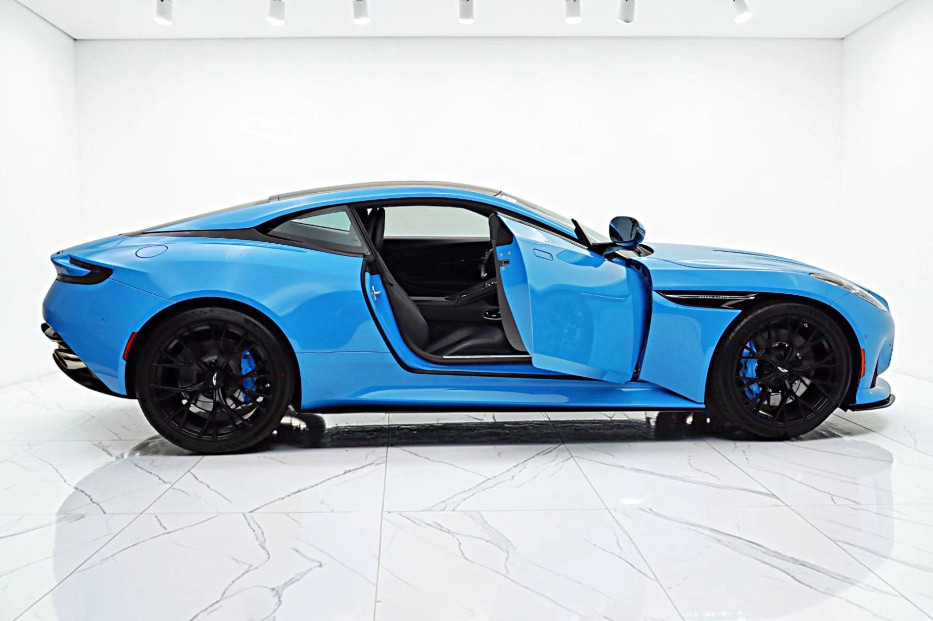 mph014_909794547_Used_2024_Aston_Martin_DB_12_Coupe_LEASE_OPTIONS_AVAILABLE_7d784dabb3