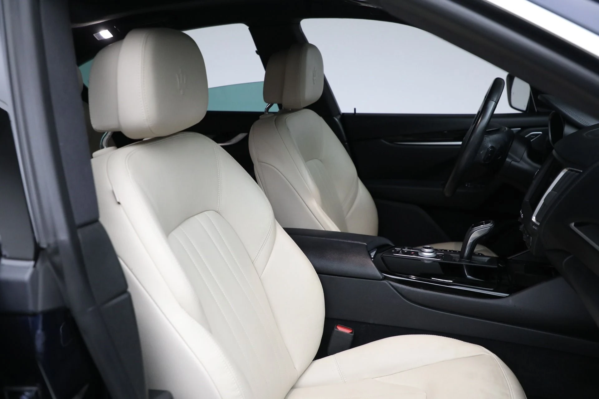 mph014_911664132_Used_2019_Maserati_Levante_1763071914_fdba60cd77