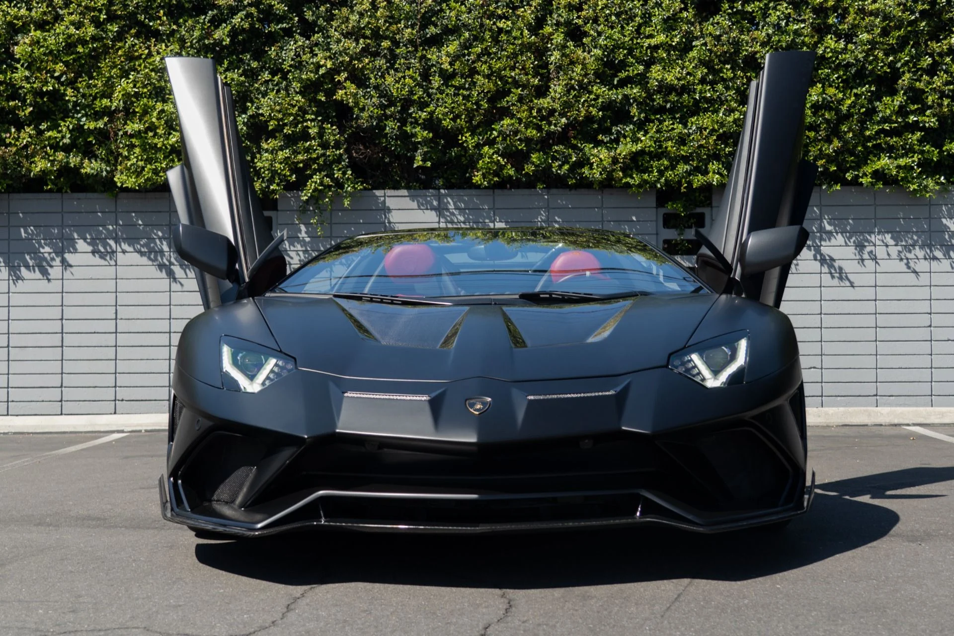 mph014_91527838_Used_2015_Lamborghini_Aventador_LP_700_4_1758316803_d1f45ed26e