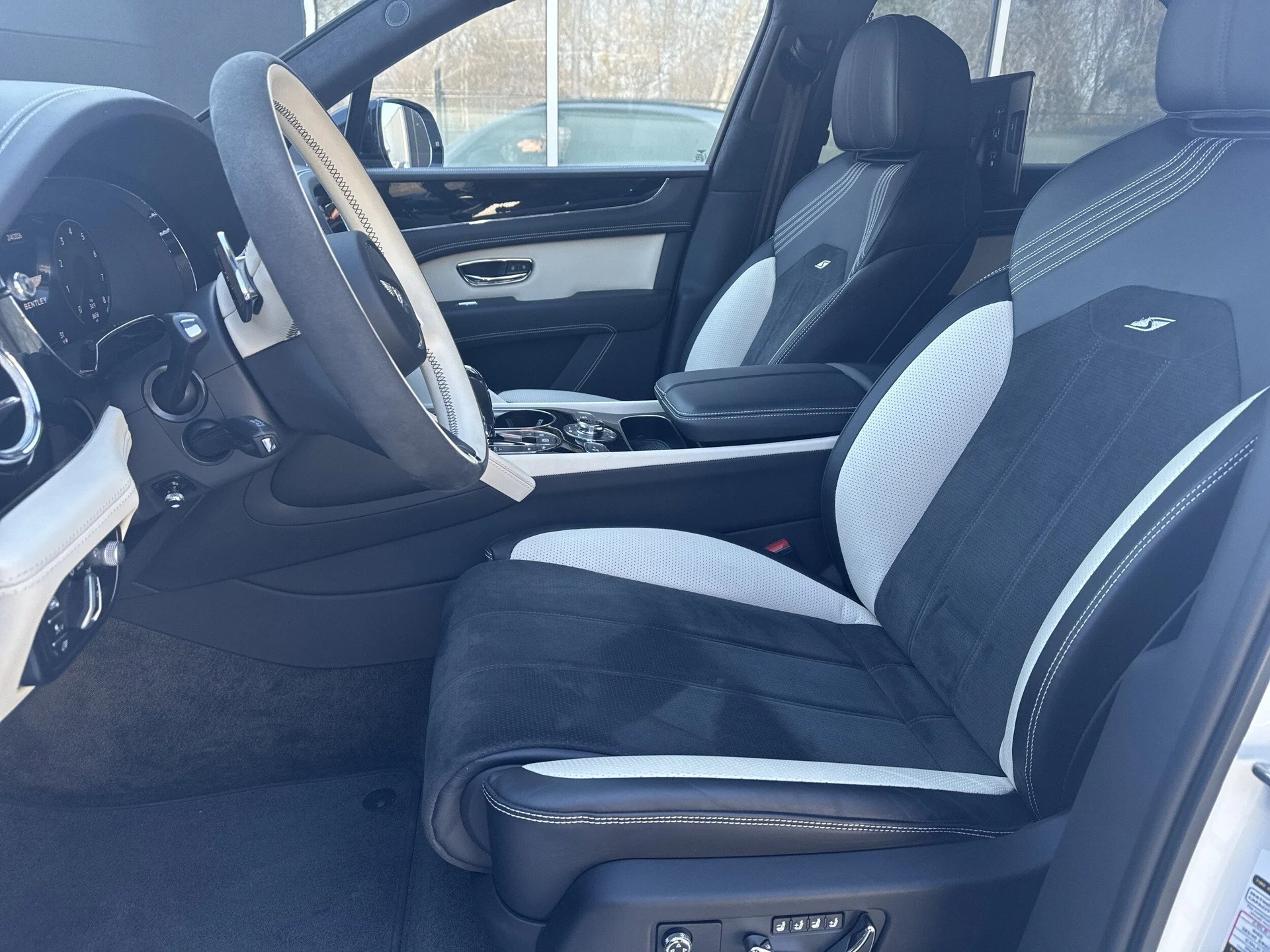 mph014_915371127_c930c35c4584ec7ad801ea5aa951dfd2x_db8fa4647c