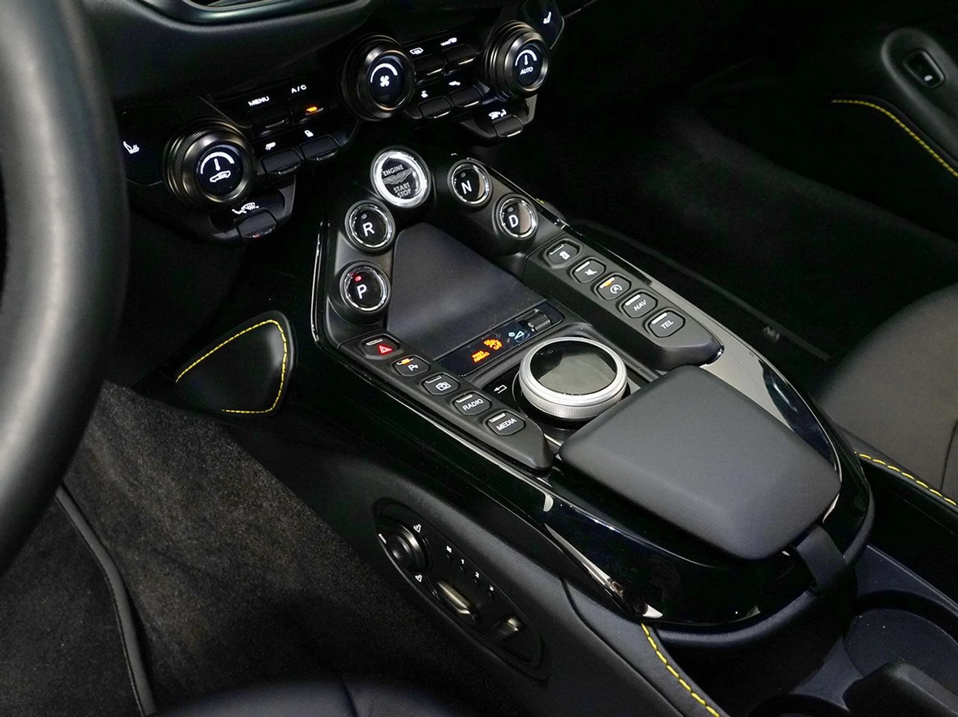 mph014_916246356_b848126bee5ab9232be8131cea06ed5d_586d5cfa97