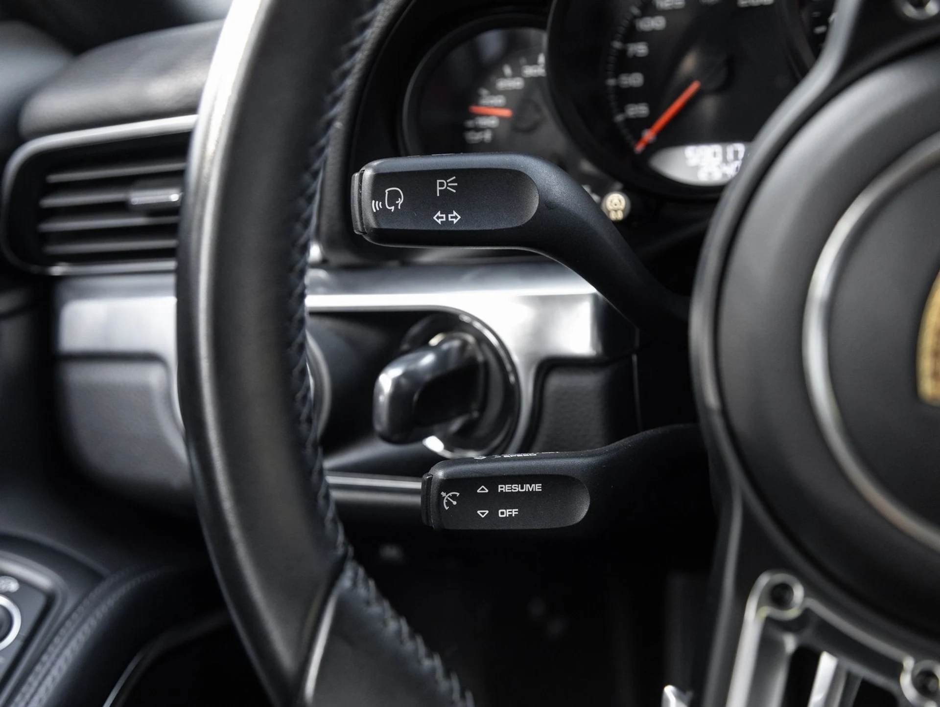 mph014_917267282_15_b4992dfbea