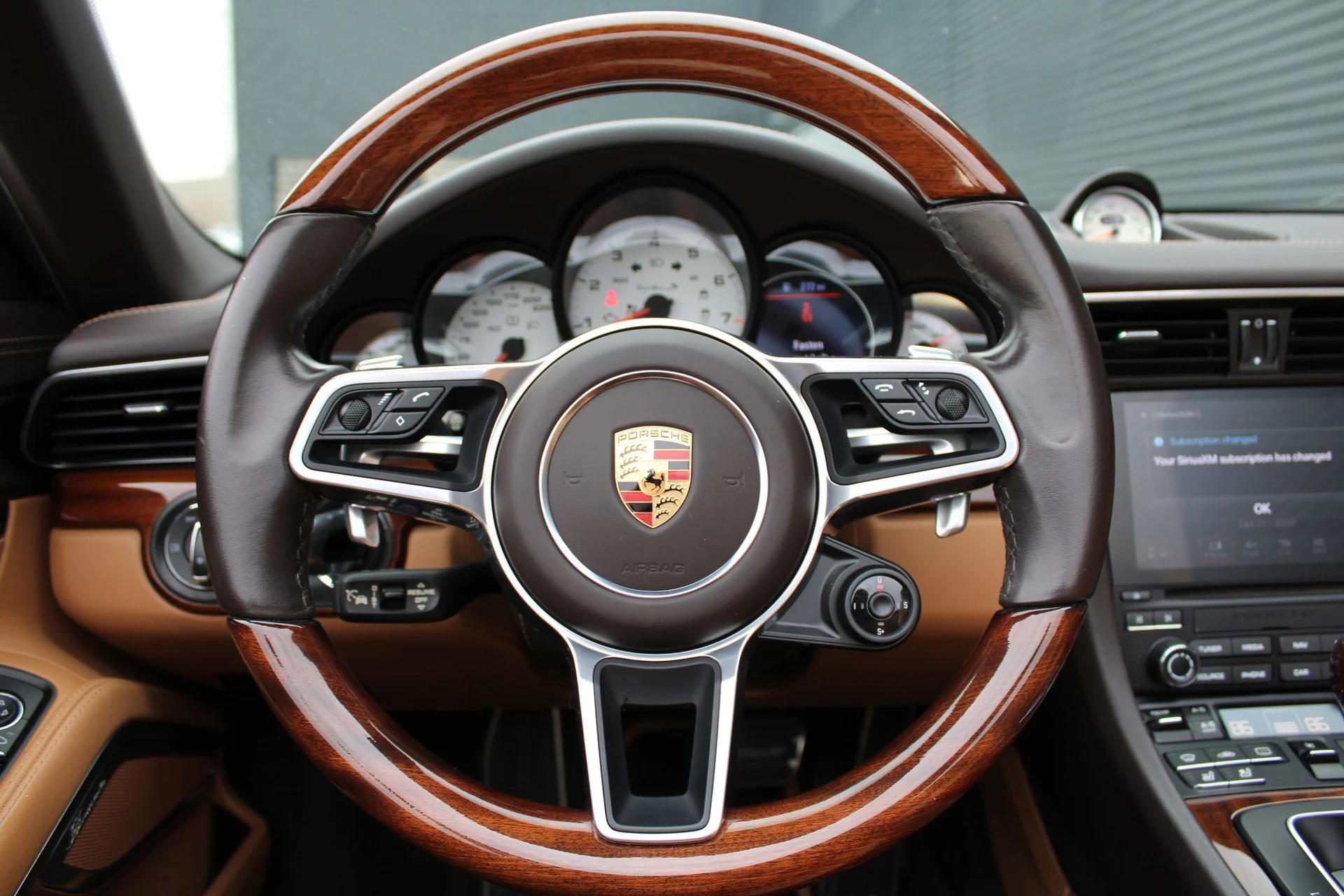 mph014_920847215_3db4e48d406596f4b19159e093275db0_907c7ff314