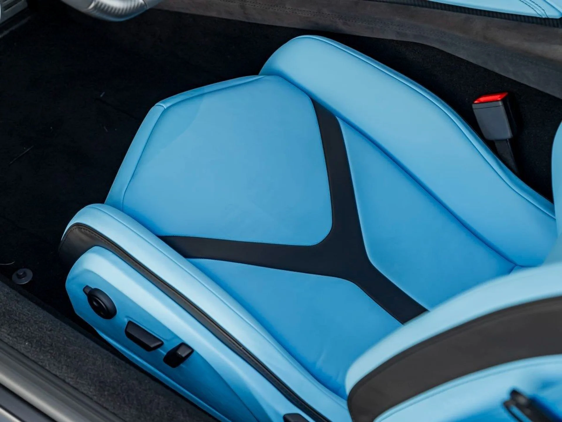 mph014_924665276_15_973f5d2749