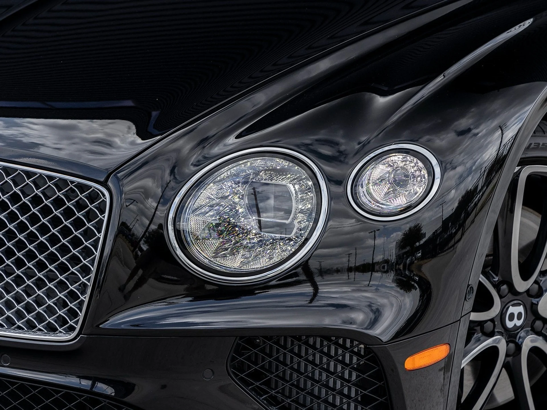 mph014_925665569_15_87a28c111f