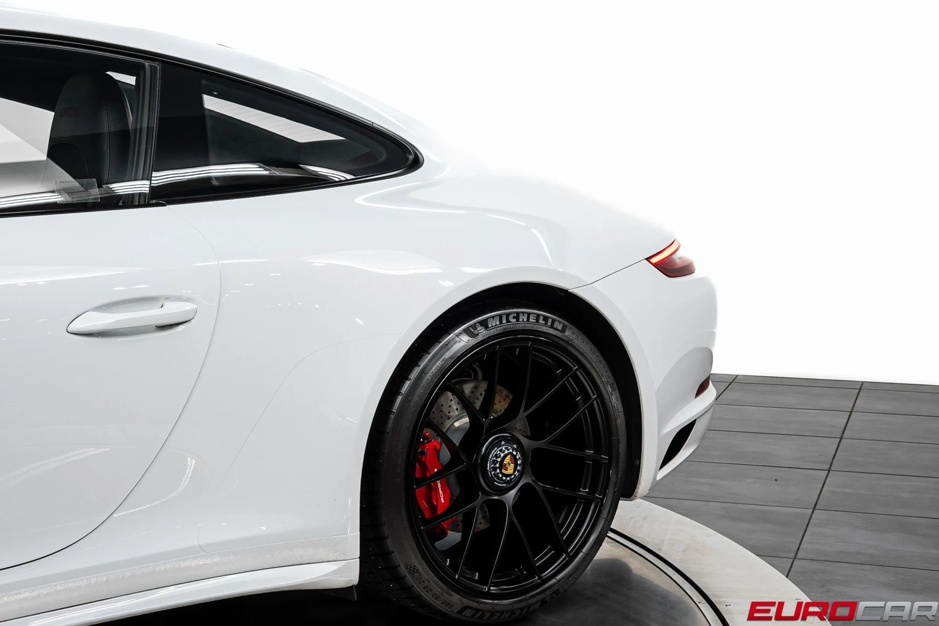 mph014_929198920_image_15_9ecf52fb9c