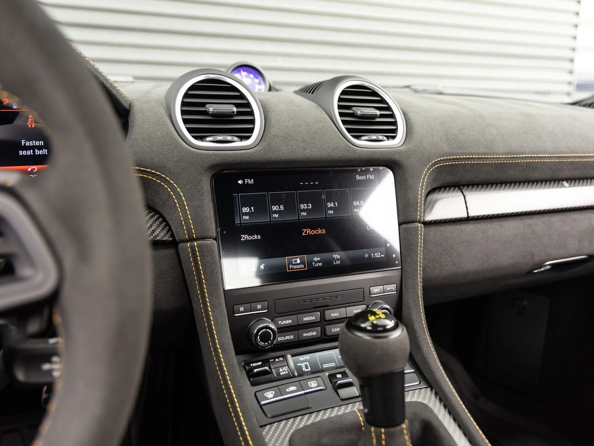 mph014_929643962_15_f488d50228