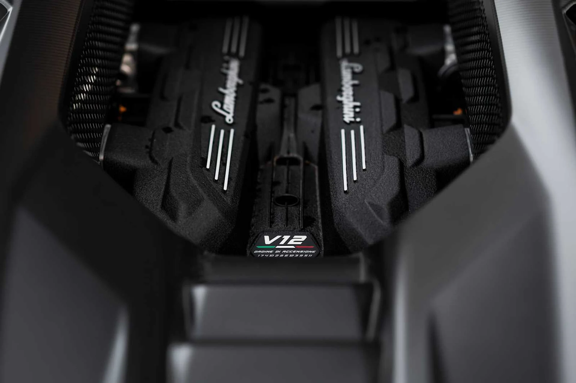 mph014_940791392_39e1aeeca6a36179e888fe65babd3f44x_17863348fa