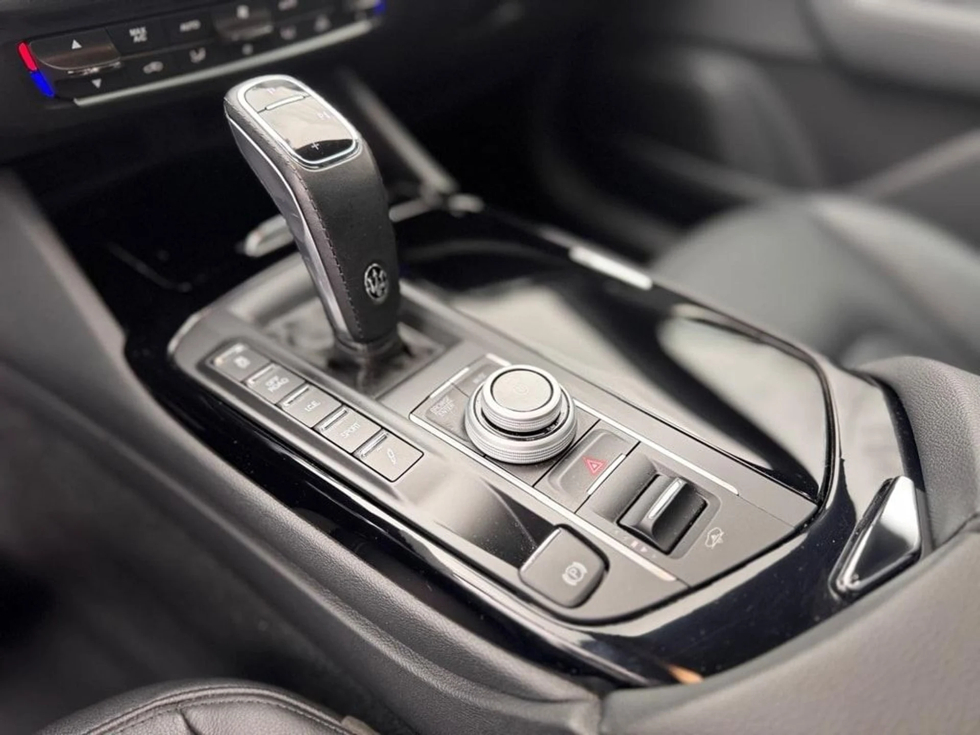 mph014_942153774_4e43f8ec01fbb3ee8344d05bdd6862cfx_742a4c685d