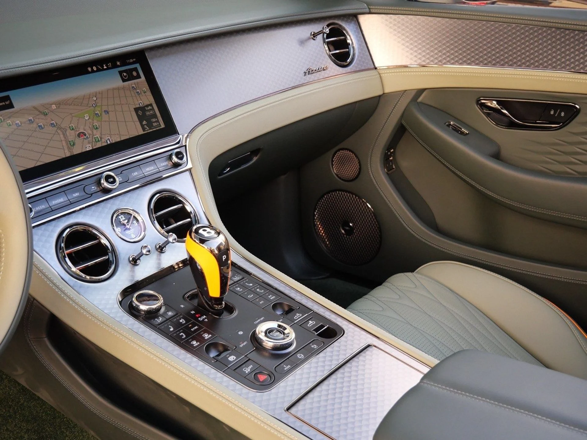 mph014_943533880_57a1c3afc801cd729c335d270c86de0cx_a229d91c92