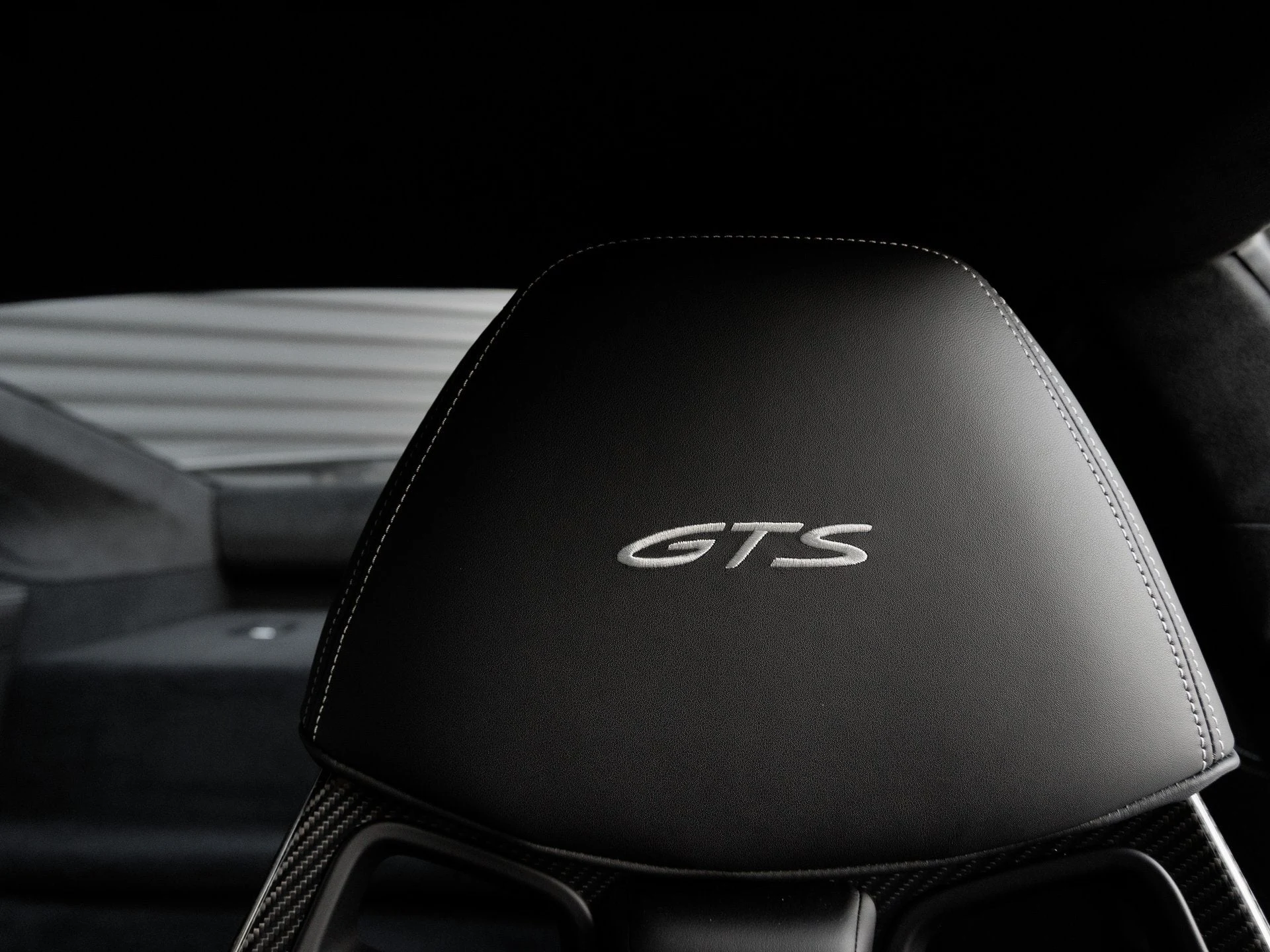 mph014_94366914_15_117f08b55a