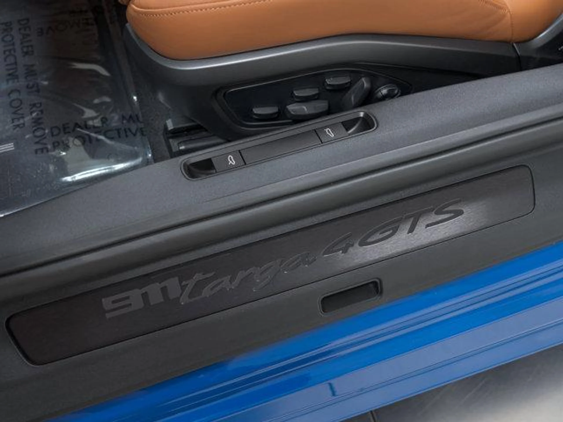 mph014_944000288_0_Ig_MBC_Rt6b_XL_Sb_M7_T_vqgc_fo_KA_f4c3793ae8