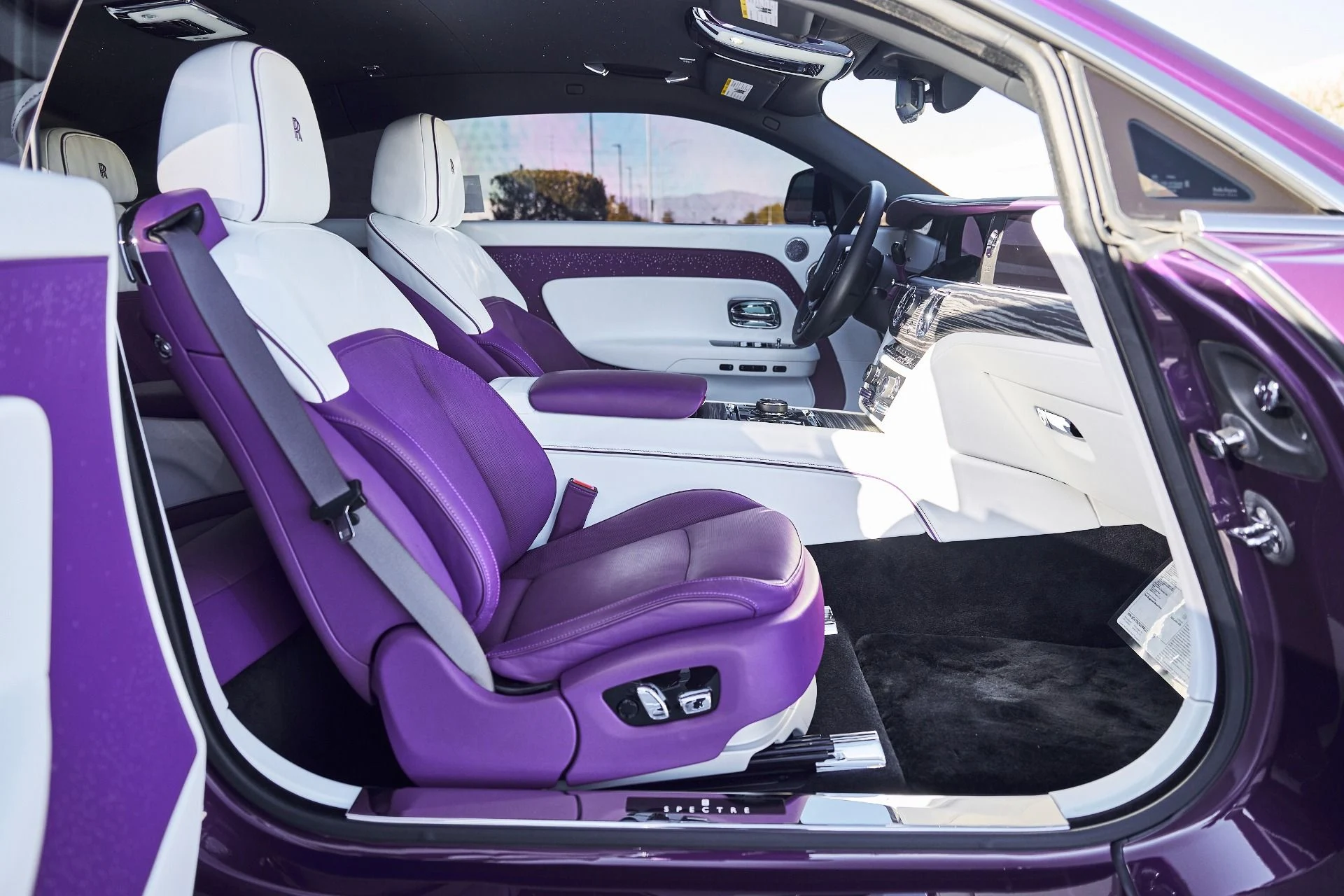 mph014_945586816_Used_2024_Rolls_Royce_Spectre_Base_1771724328_08548d00a5