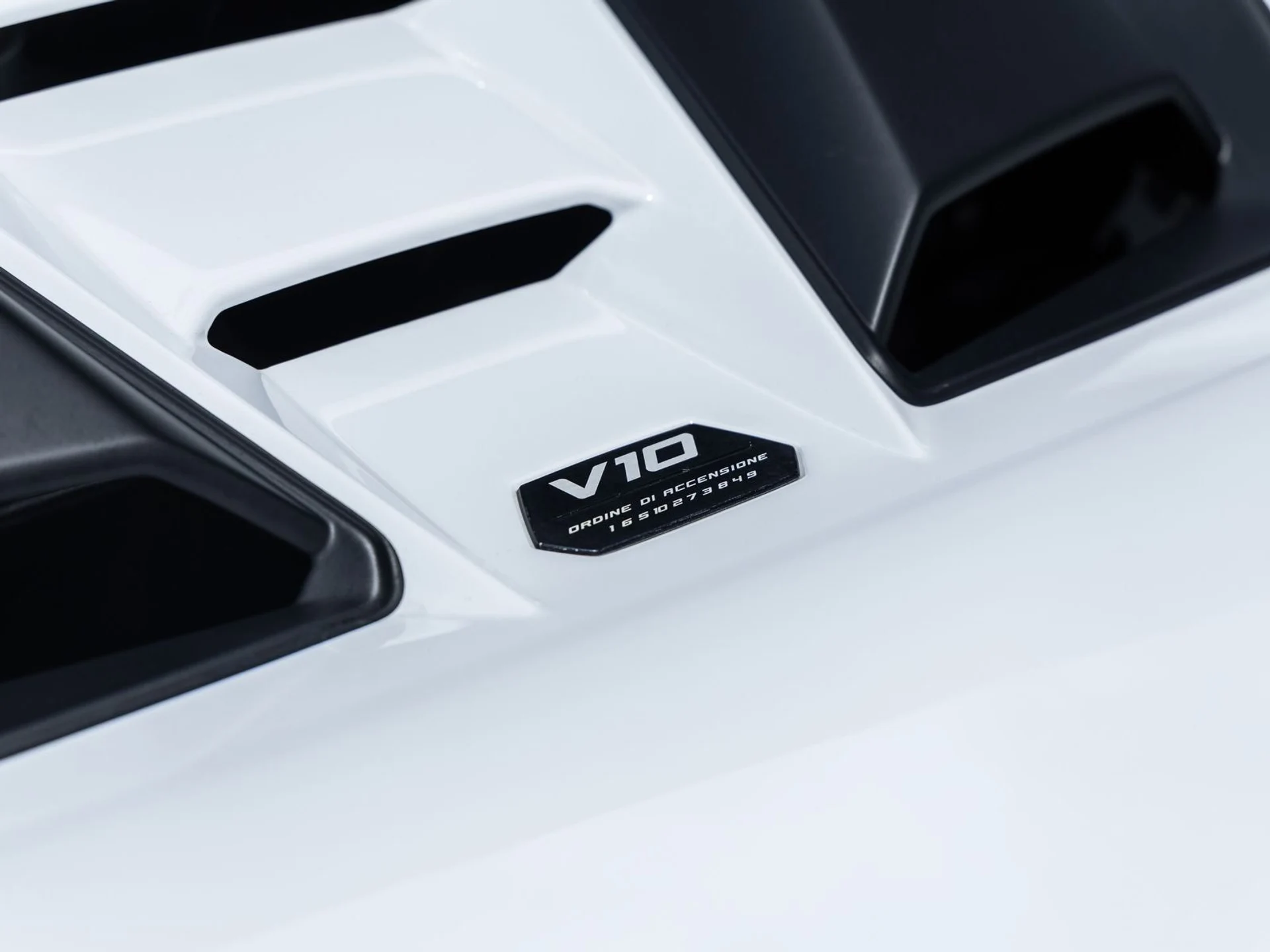 mph014_946224377_15_09fefc7821