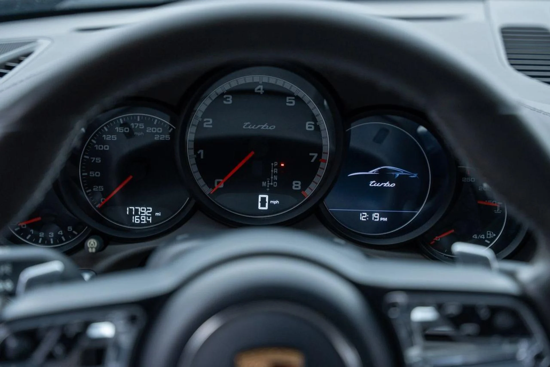 mph014_952120866_b9dd61b6b9b0d6d2d49a2201cf2d14ad_3105abf745