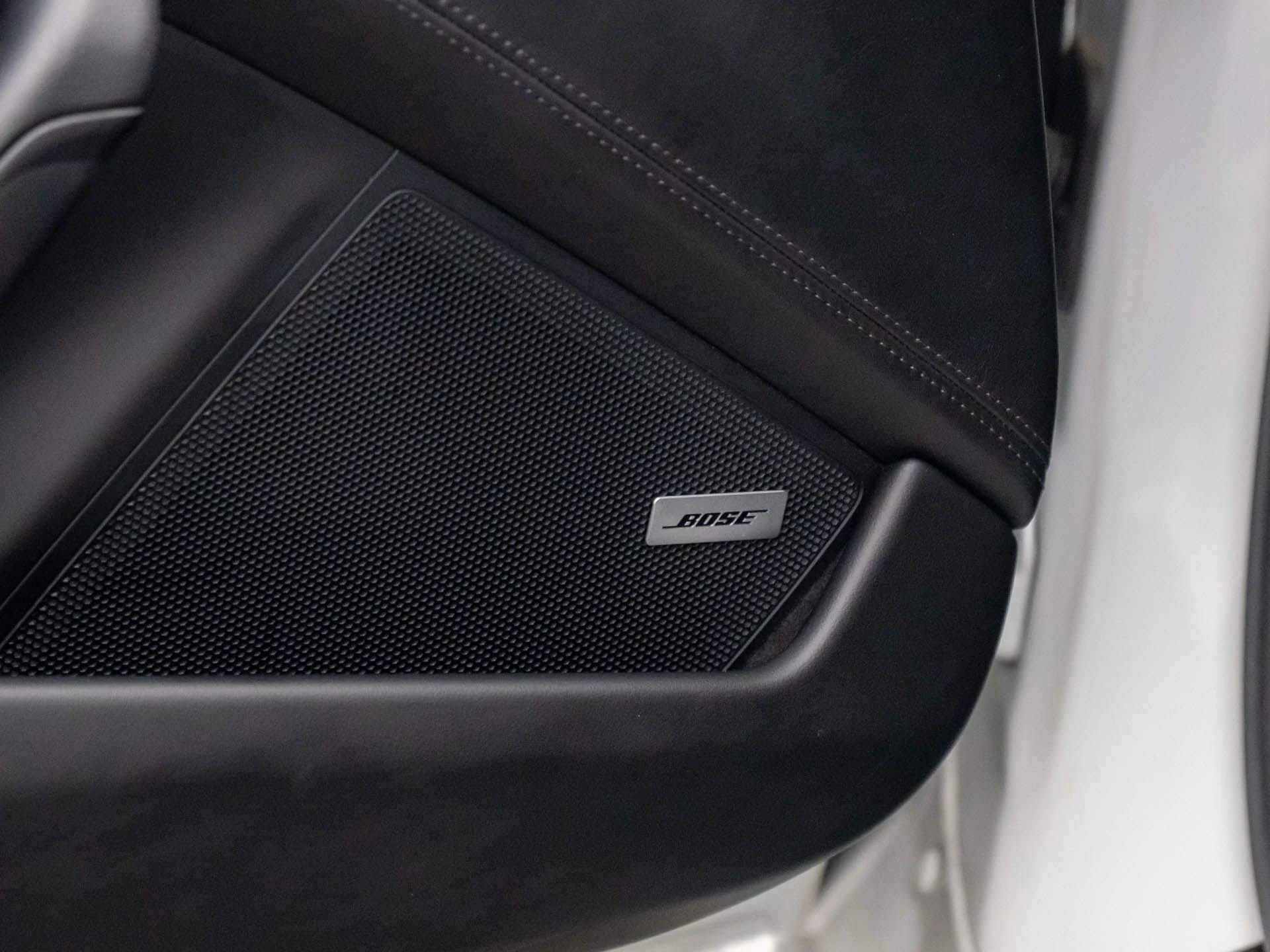 mph014_952677718_b68022cc00cf5f93b0f48417fc58f22ax_e54fc6ad62