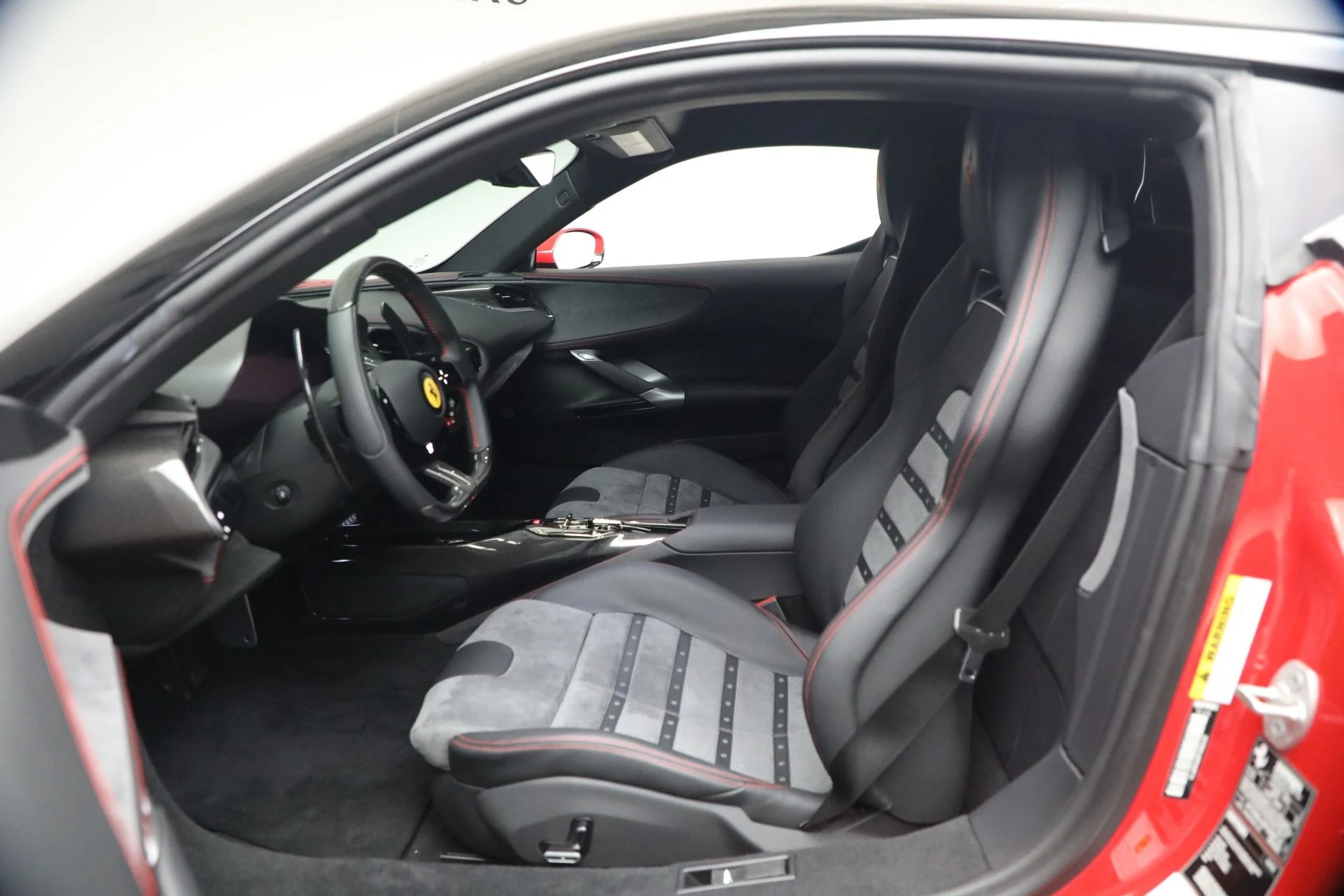 mph014_952842232_Used_2023_Ferrari_SF_90_Stradale_1787320276_41baba9f9f