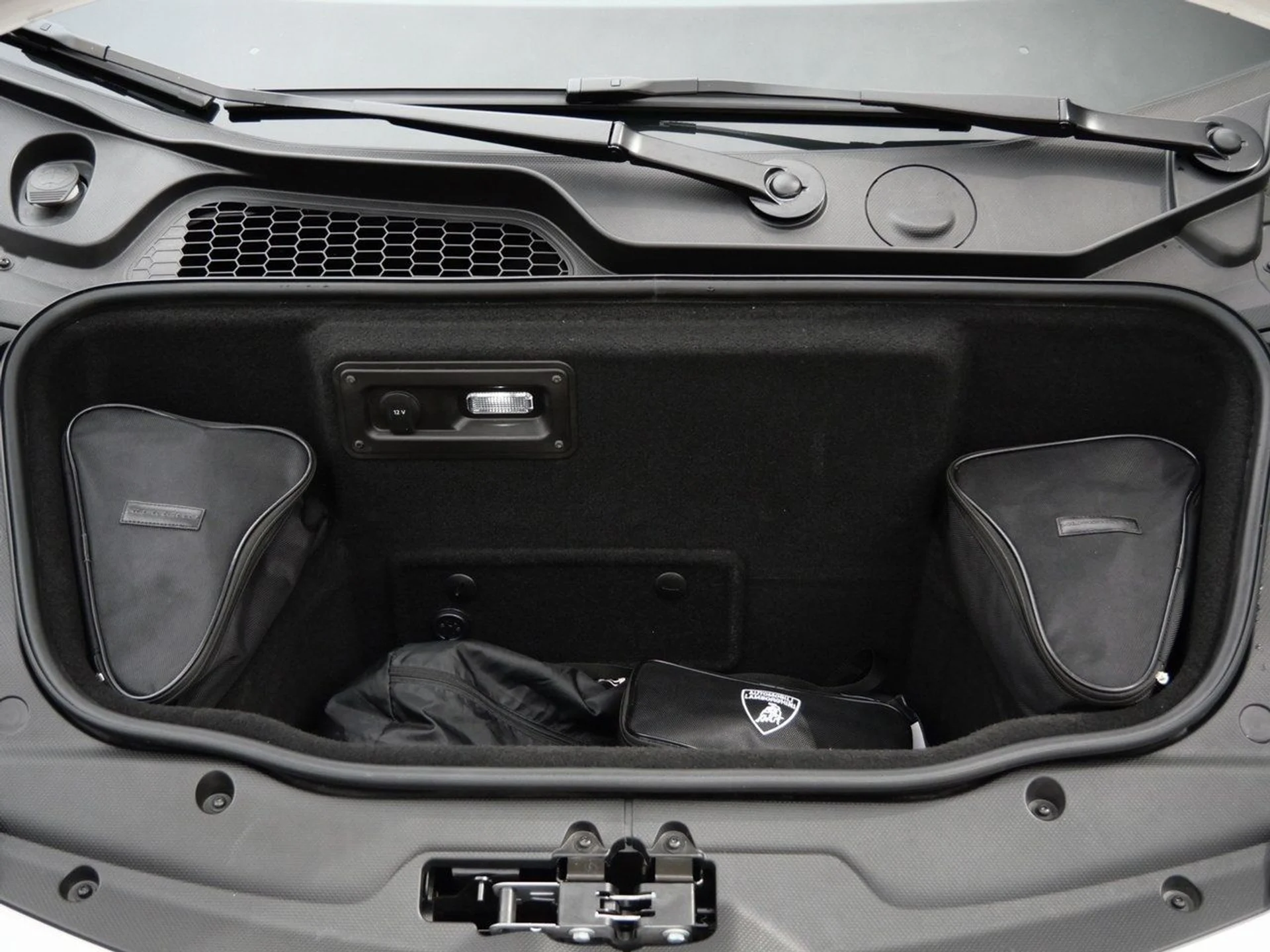 mph014_954555588_1c97a32548e9a9733f3805ea33b2c819x_9928d05f06