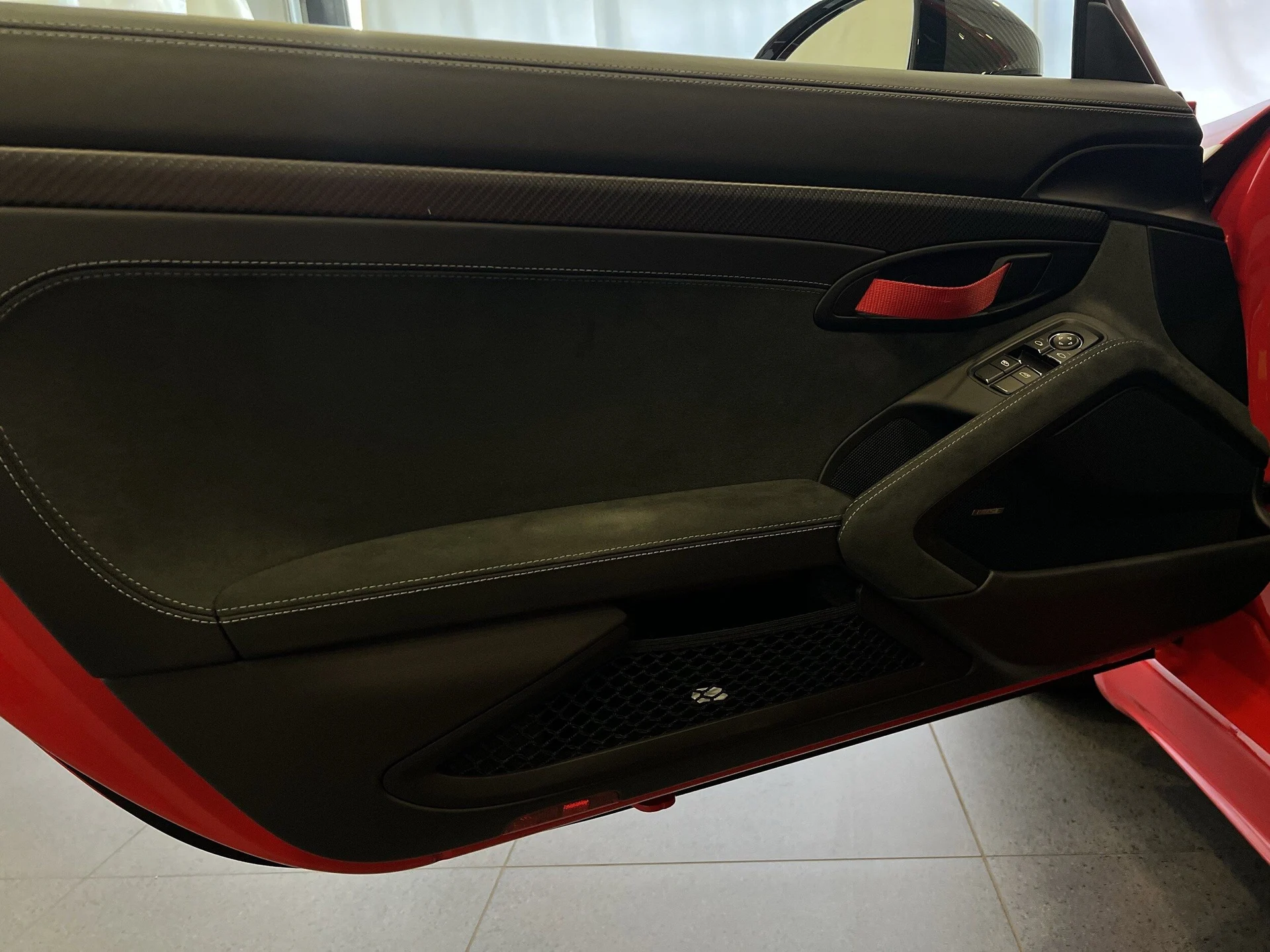 mph014_965559031_326838b7a76c0da5e79dac44951c0ecdx_731dc1cc4d