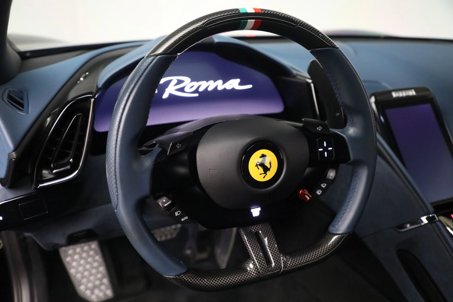 mph014_973130065_Used_2022_Ferrari_Roma_4c4aa909e9