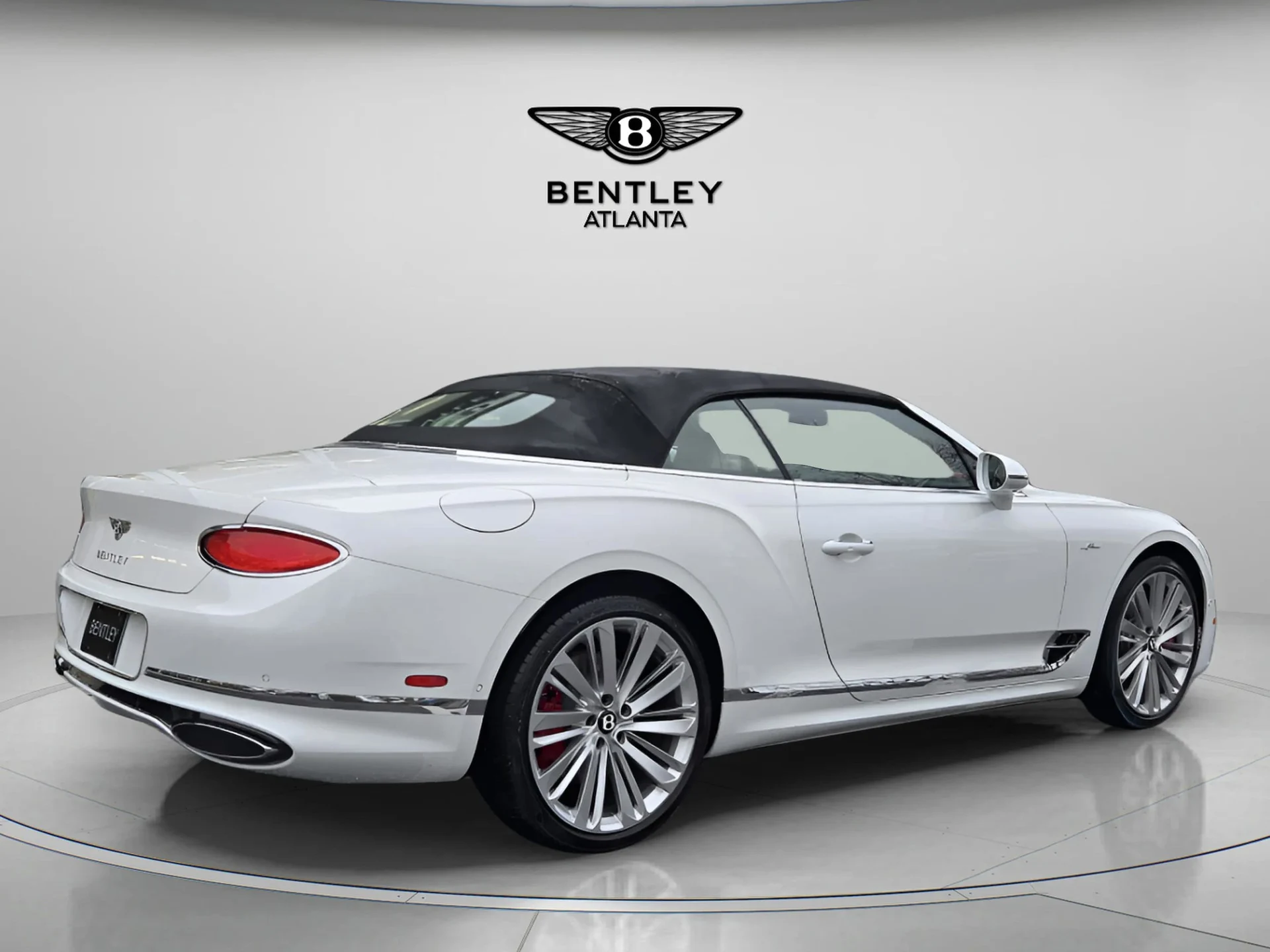 mph014_974091603_83332a5c5121c441384b6be5706acc51x_ede29826f9