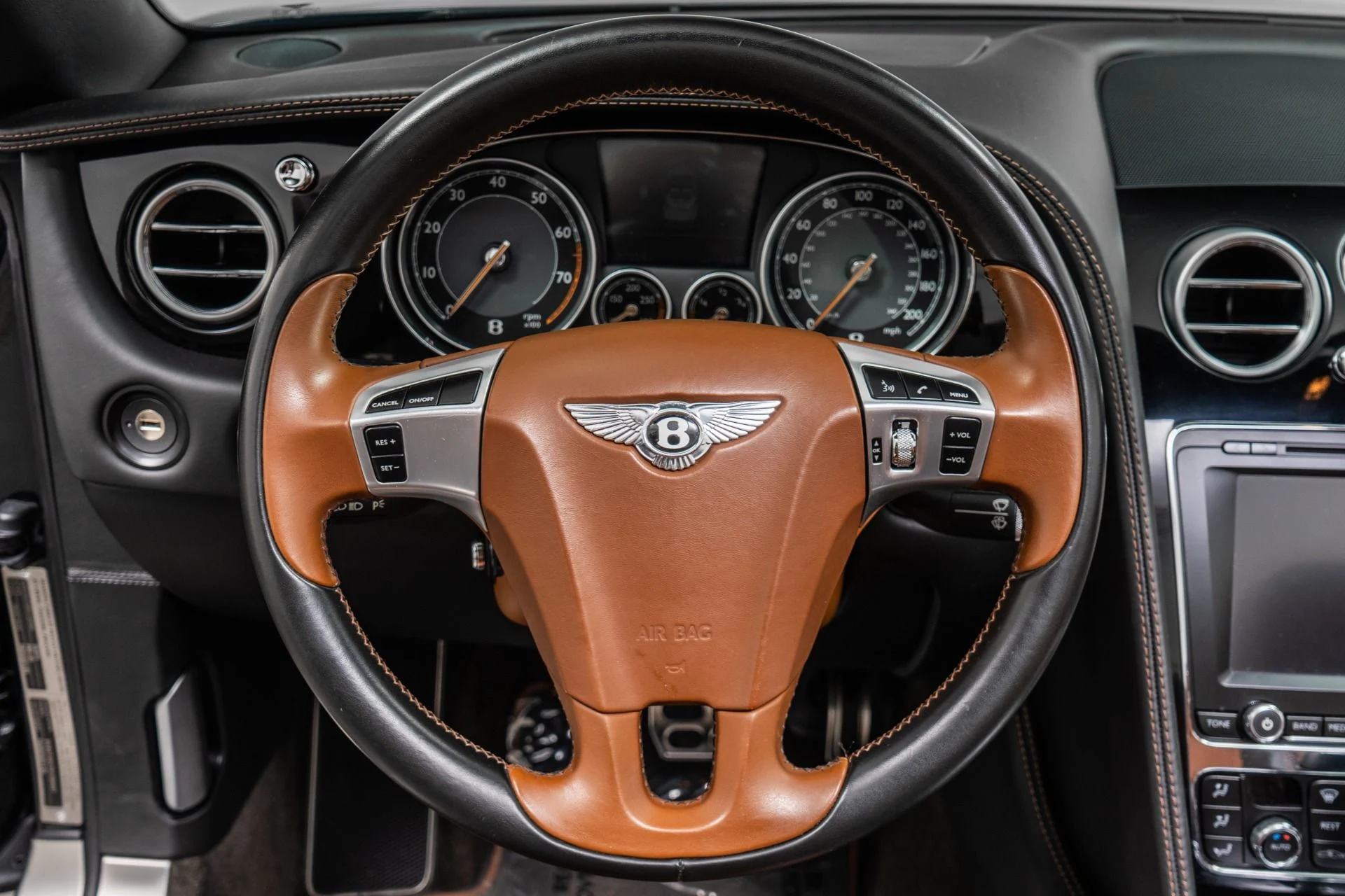 mph014_975501358_Used_2014_Bentley_Continental_GTC_V8_Color_Specification_Naim_Audio_1791223421_c8d65e416e