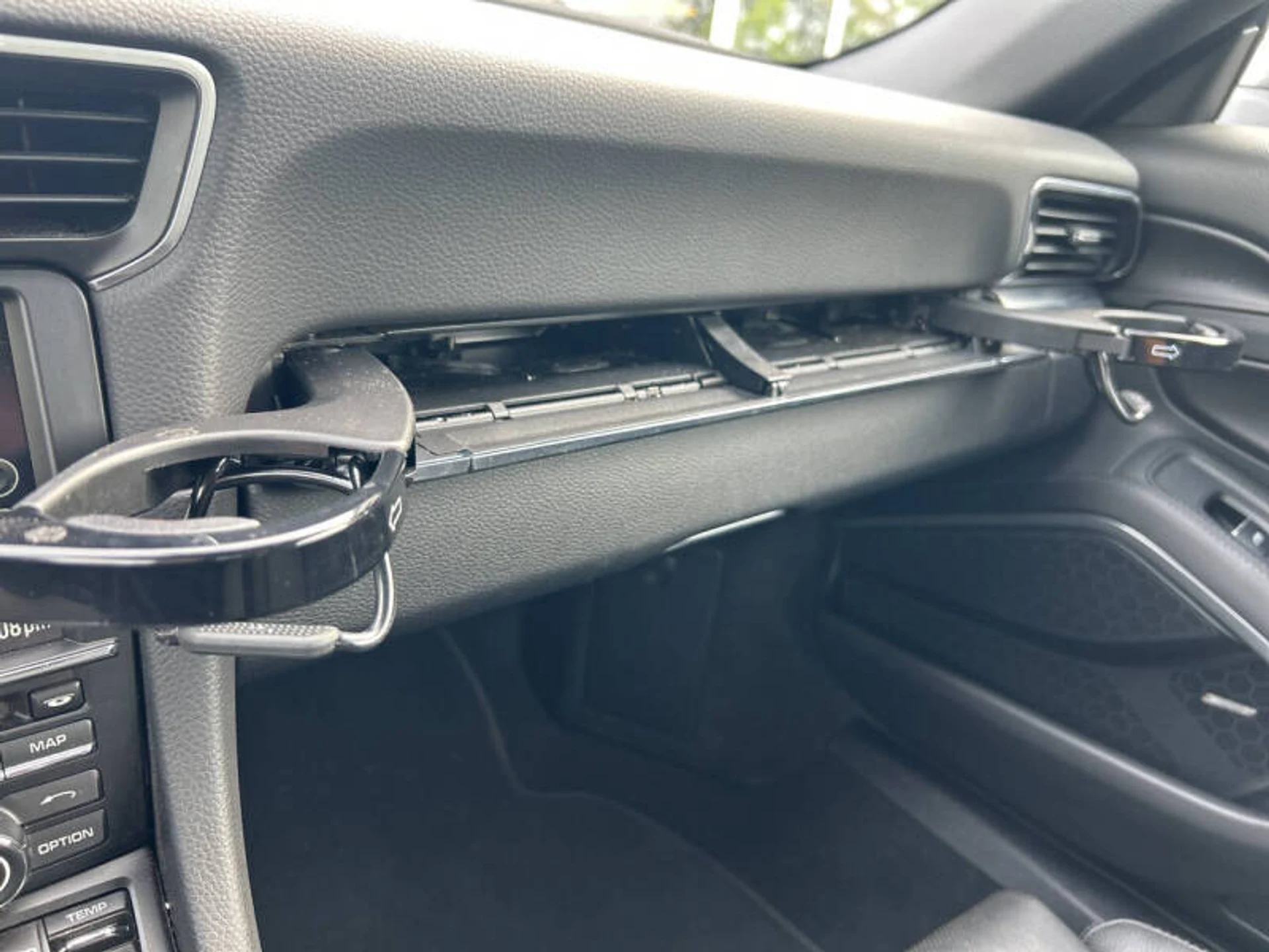 mph014_979601351_2016_porsche_911_carrera_s_2dr_convertible_a7421150a0