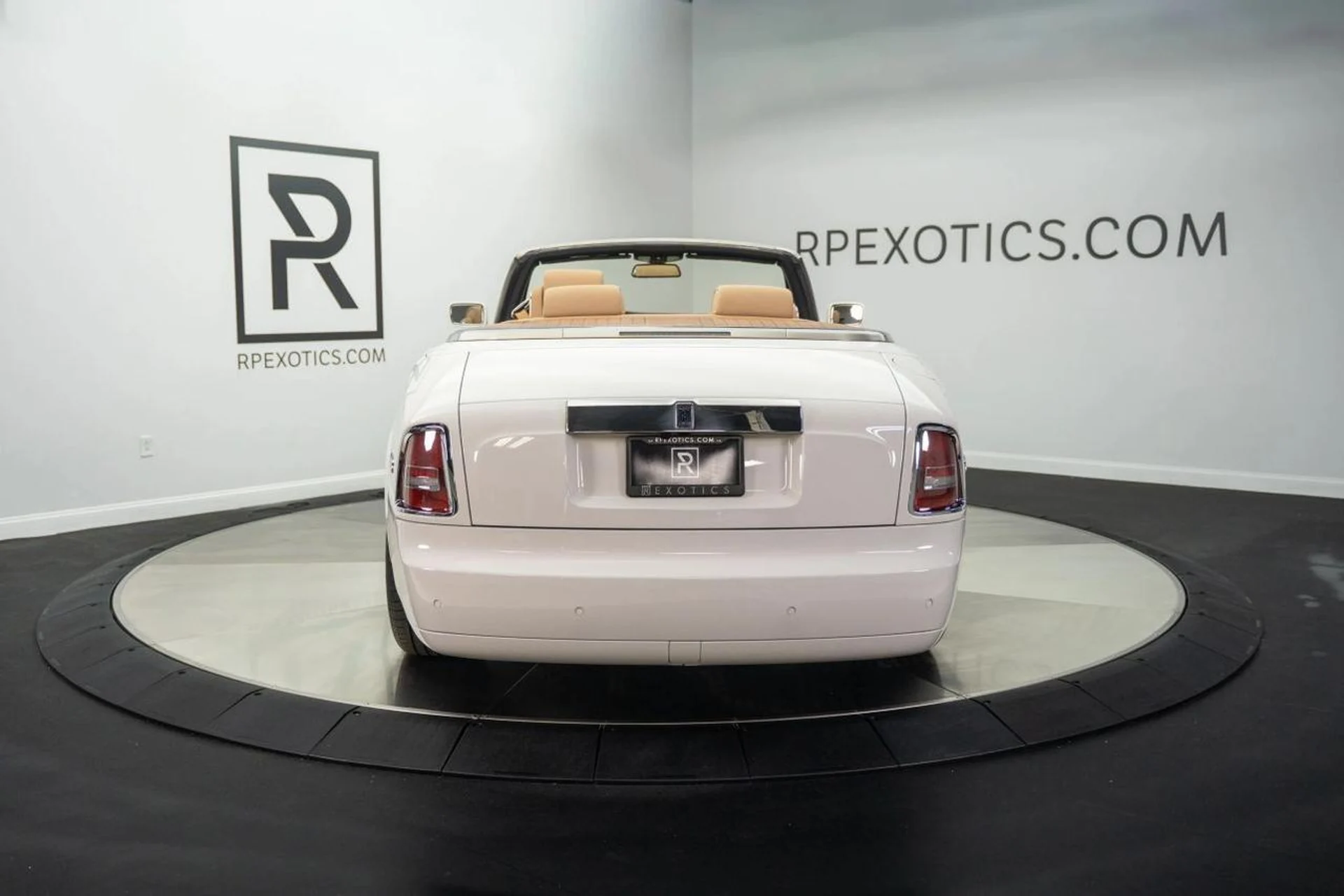 mph014_986243469_42d458b30572b26b5ec52e5107e8ab54_639d0fea54