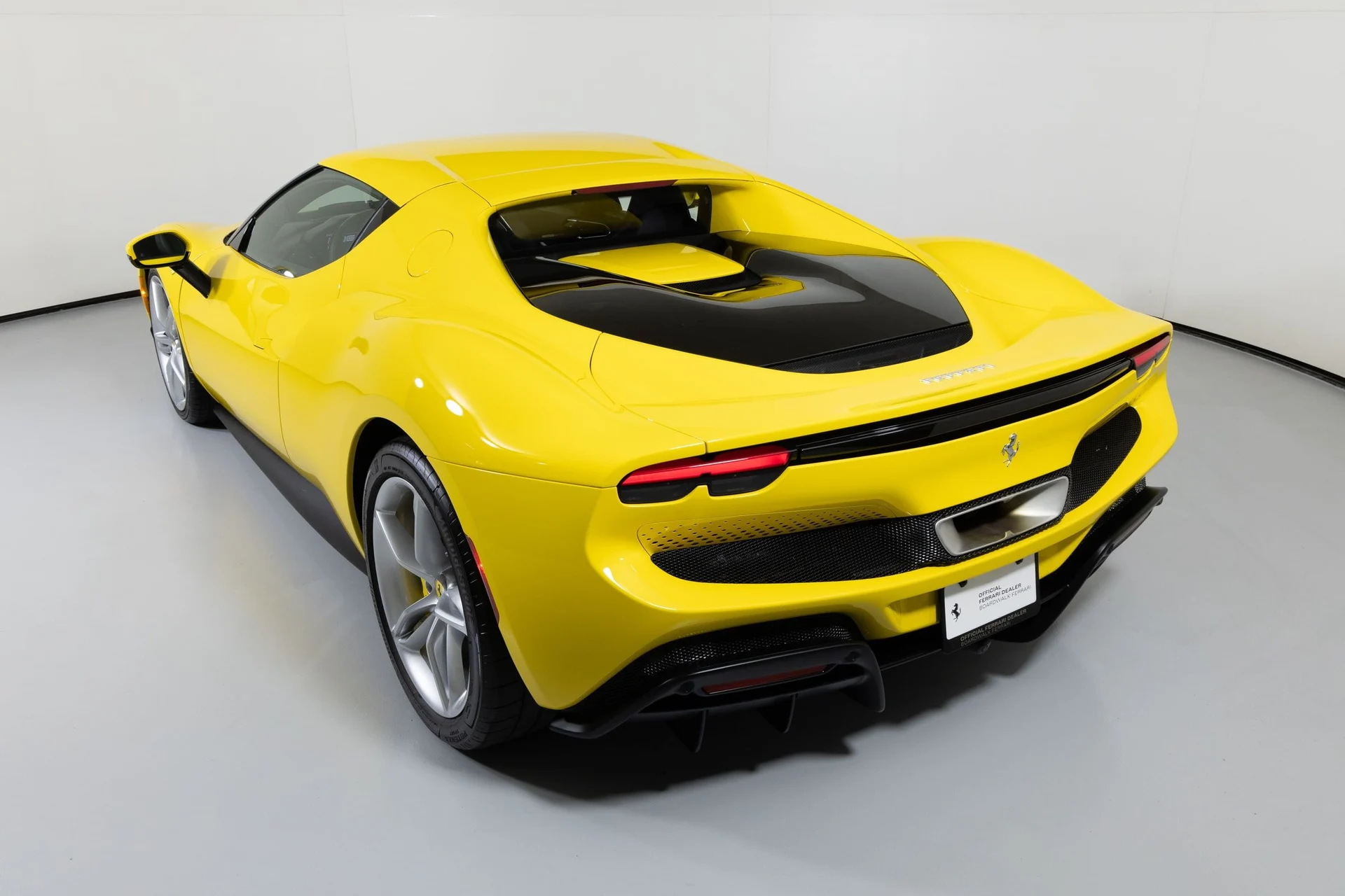 mph014_986845285_8b7cd7dfaf3636f8a3f0a43f83b20231x_c5c73b7270