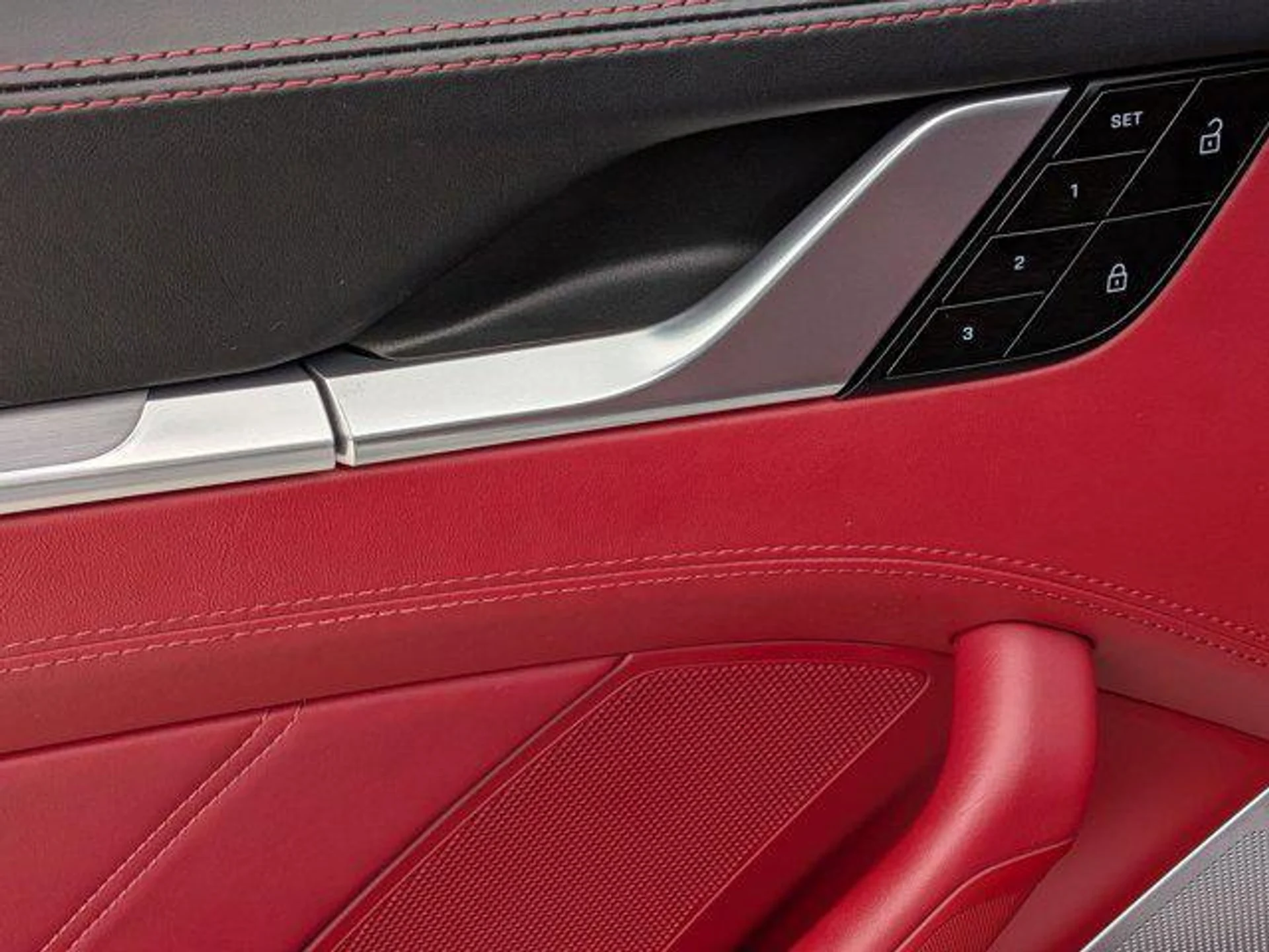 mph014_989545190_Mln_ERS_T9k_Cqg_Y_Dg5m3_ZMW_3_X_Udw_606218d3cf