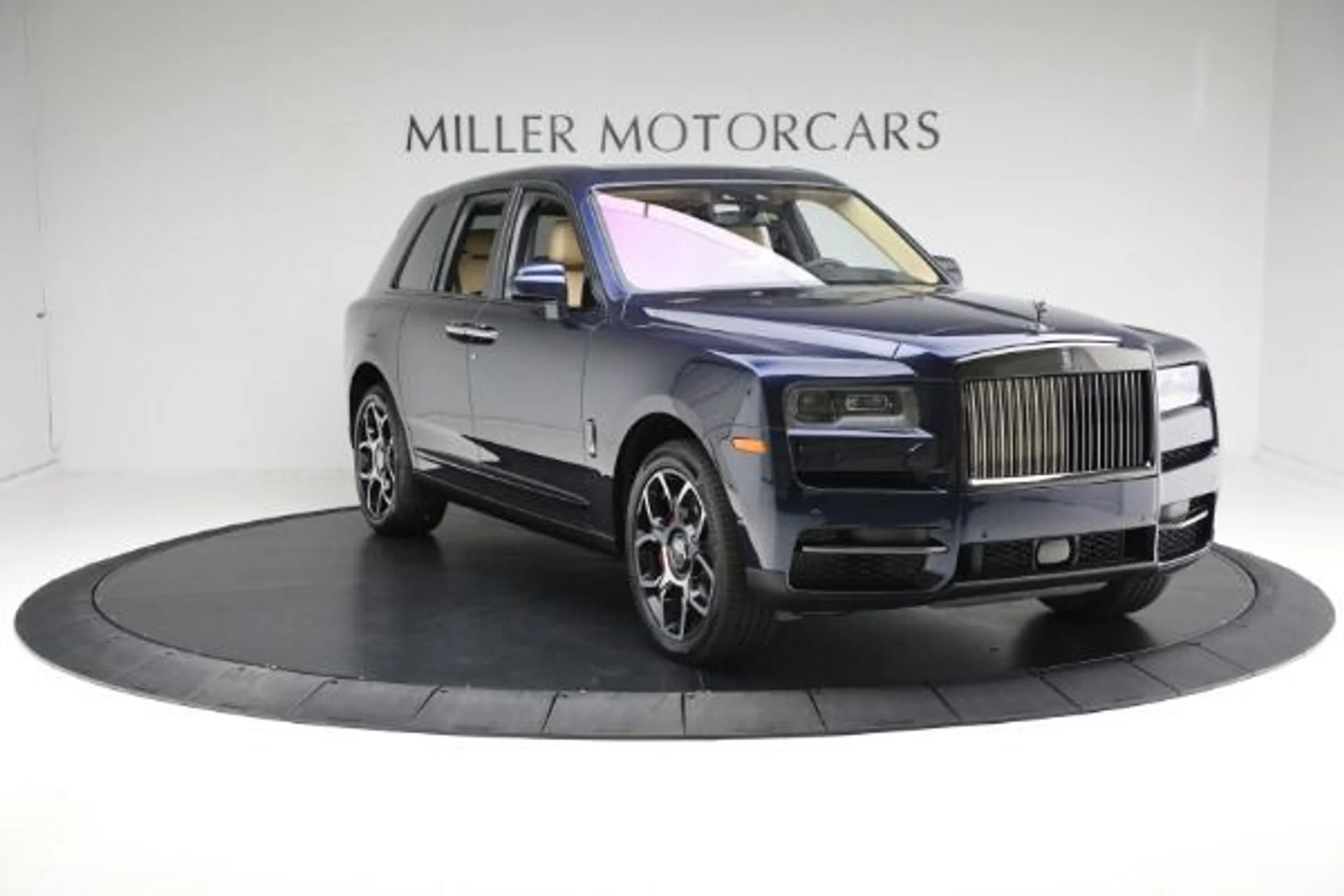 mph014_993463374_Used_2024_Rolls_Royce_Black_Badge_Cullinan_3be82e22aa