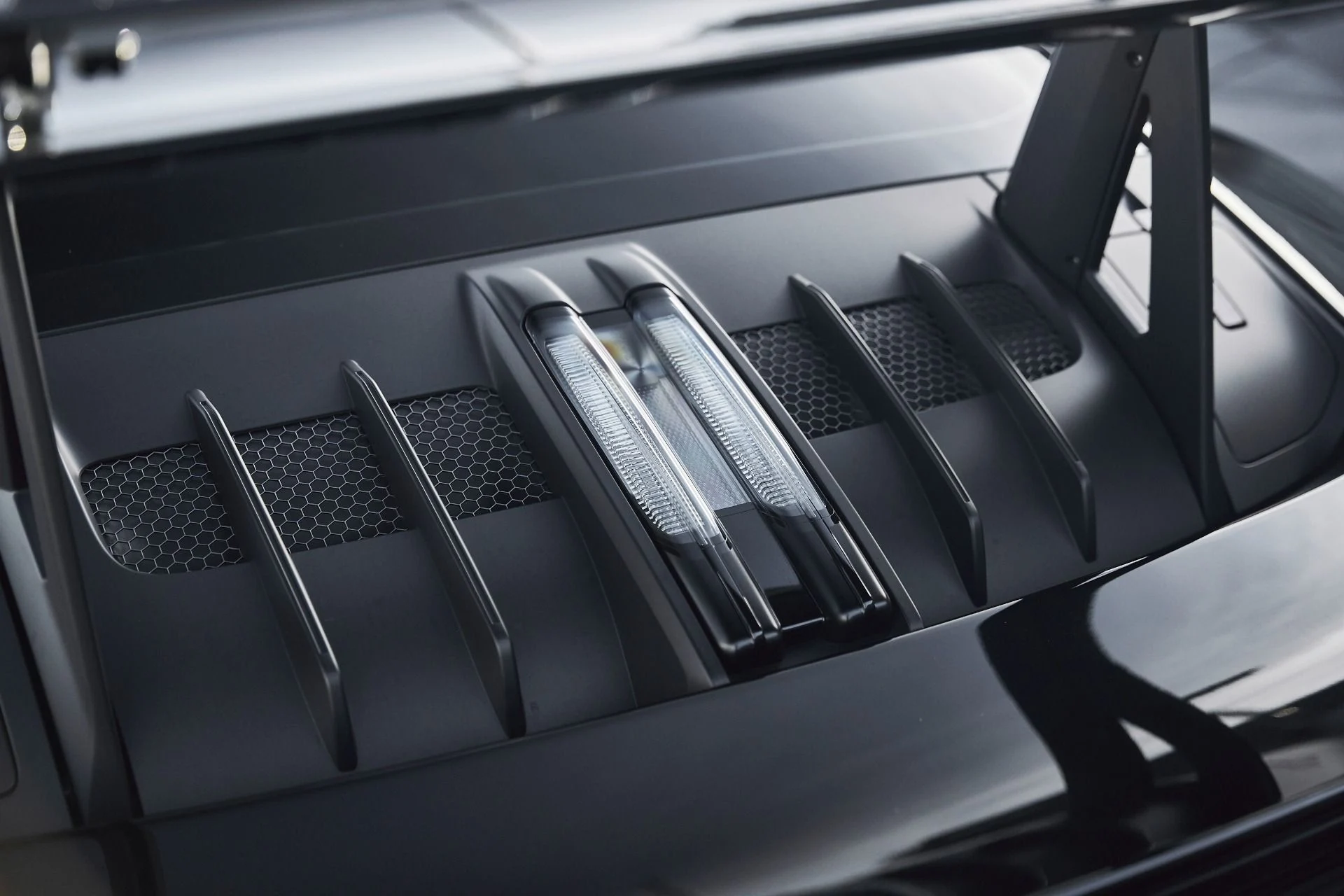 mph014_994684239_Used_2024_Porsche_911_GT_3_RS_1766112718_16968a01e4