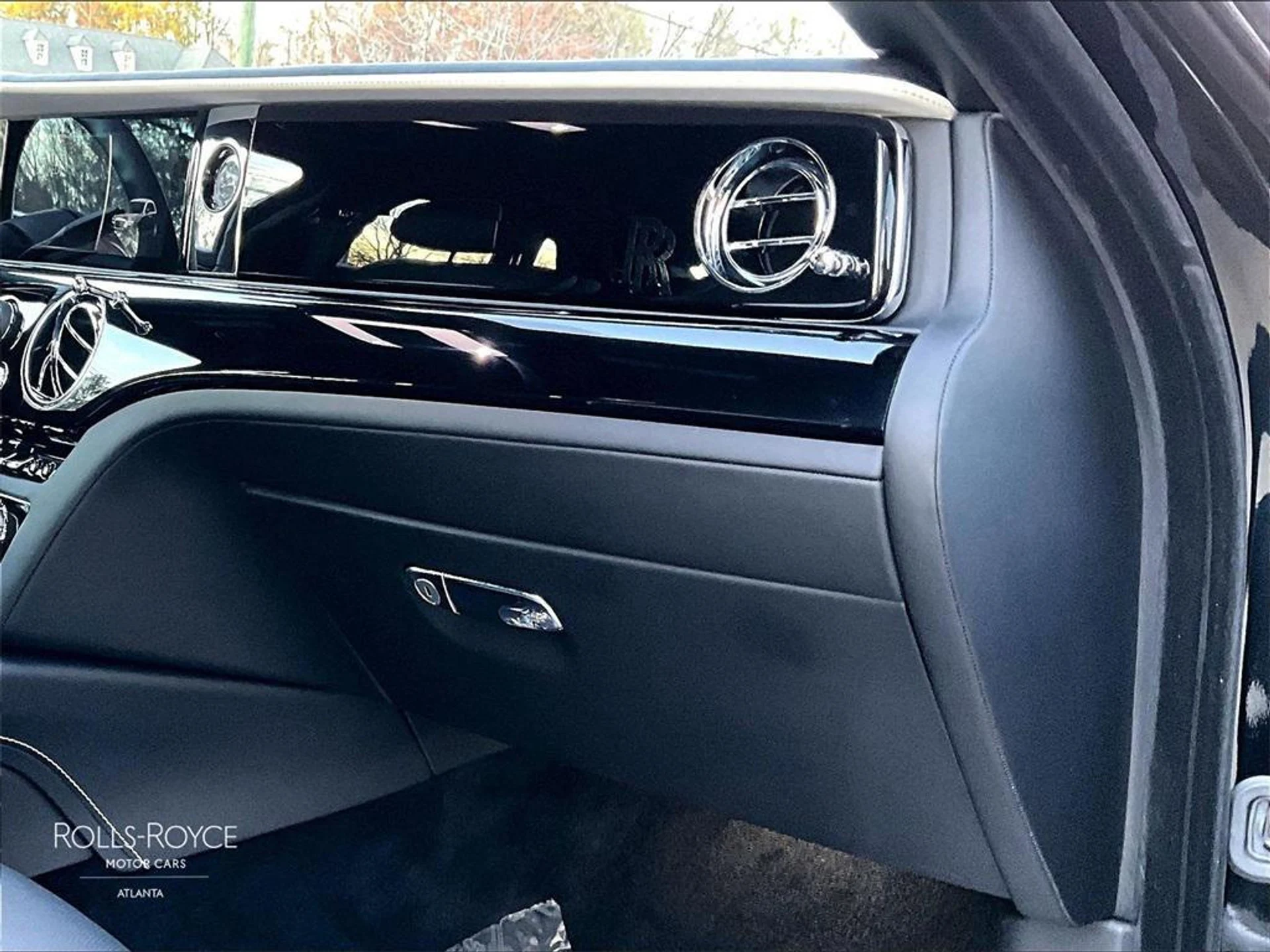 mph014_996068356_ha_C_Qb_QL_btj_WUJ_Dpbv96j_G10_Kq_U_8b93967838