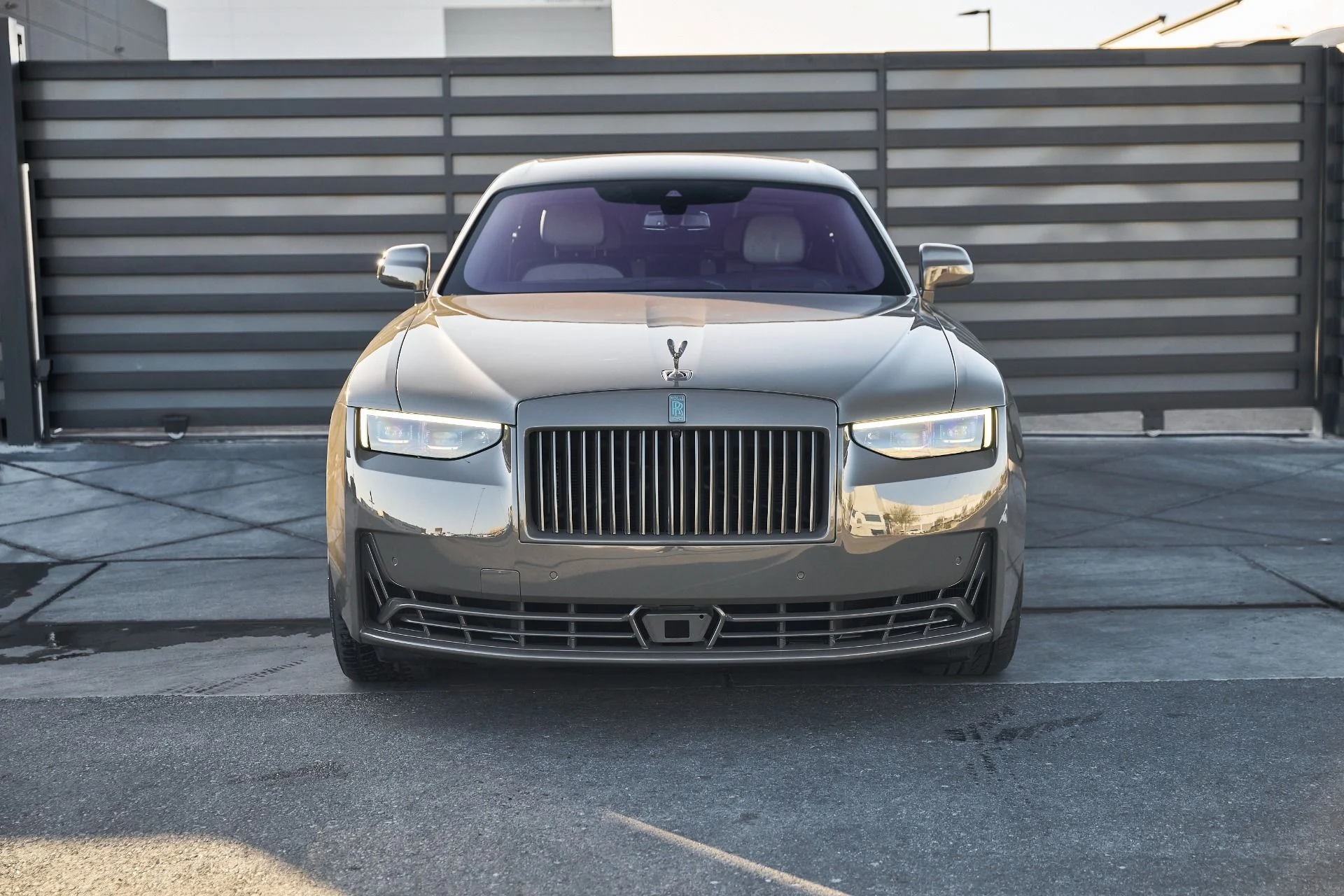 mph014_996770961_Used_2025_Rolls_Royce_Ghost_Base_1770087408_9afd4bc05d