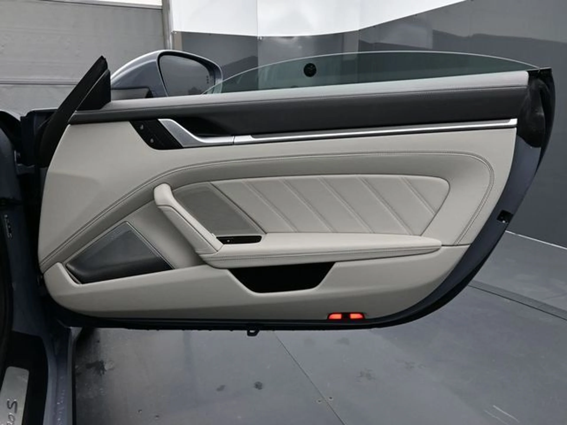 mph014_998190116_89959587bed0a58bb29844c80d374cdbx_f06ee0d8ff