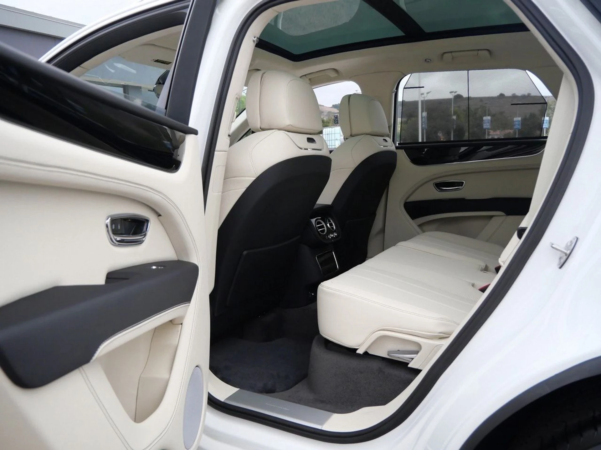 mph014_999583067_8401b2792e559bc224bfdeea3a3c89c4x_7ea61037ed