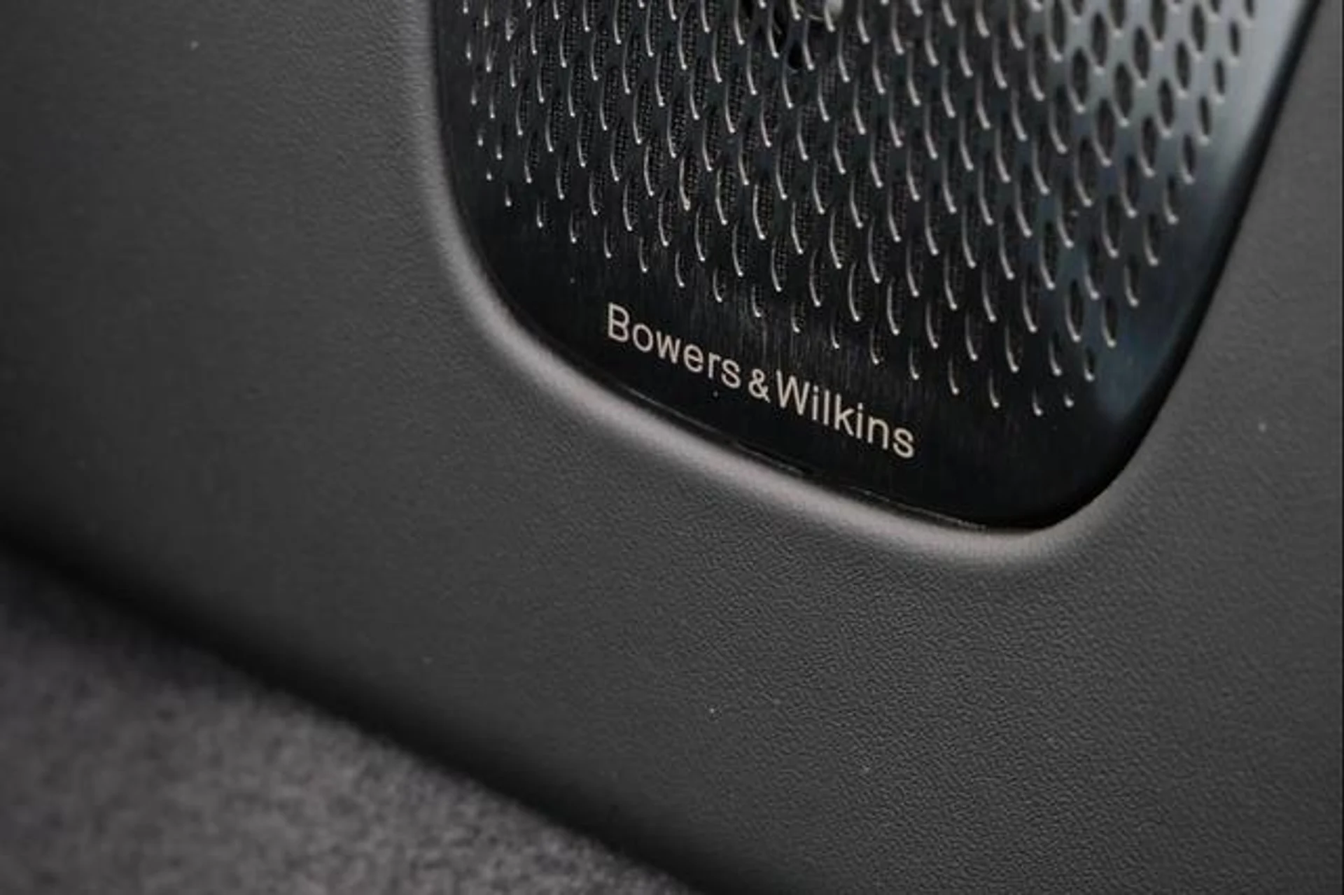 mph015_1006943029_Fn_T5_M_Ek19dx_S2ef0_Md_SG_9_FSGA_55b32f650f