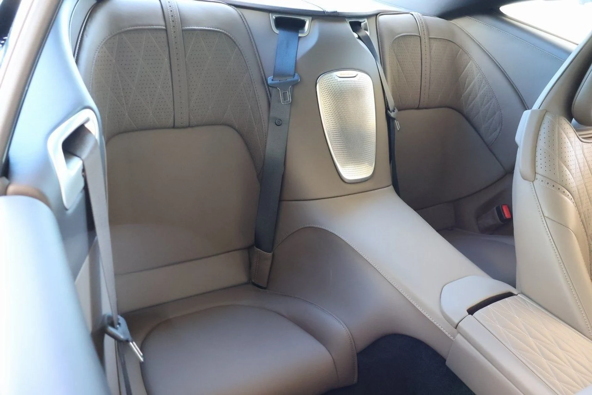 mph015_1014313106_16_adeee53010