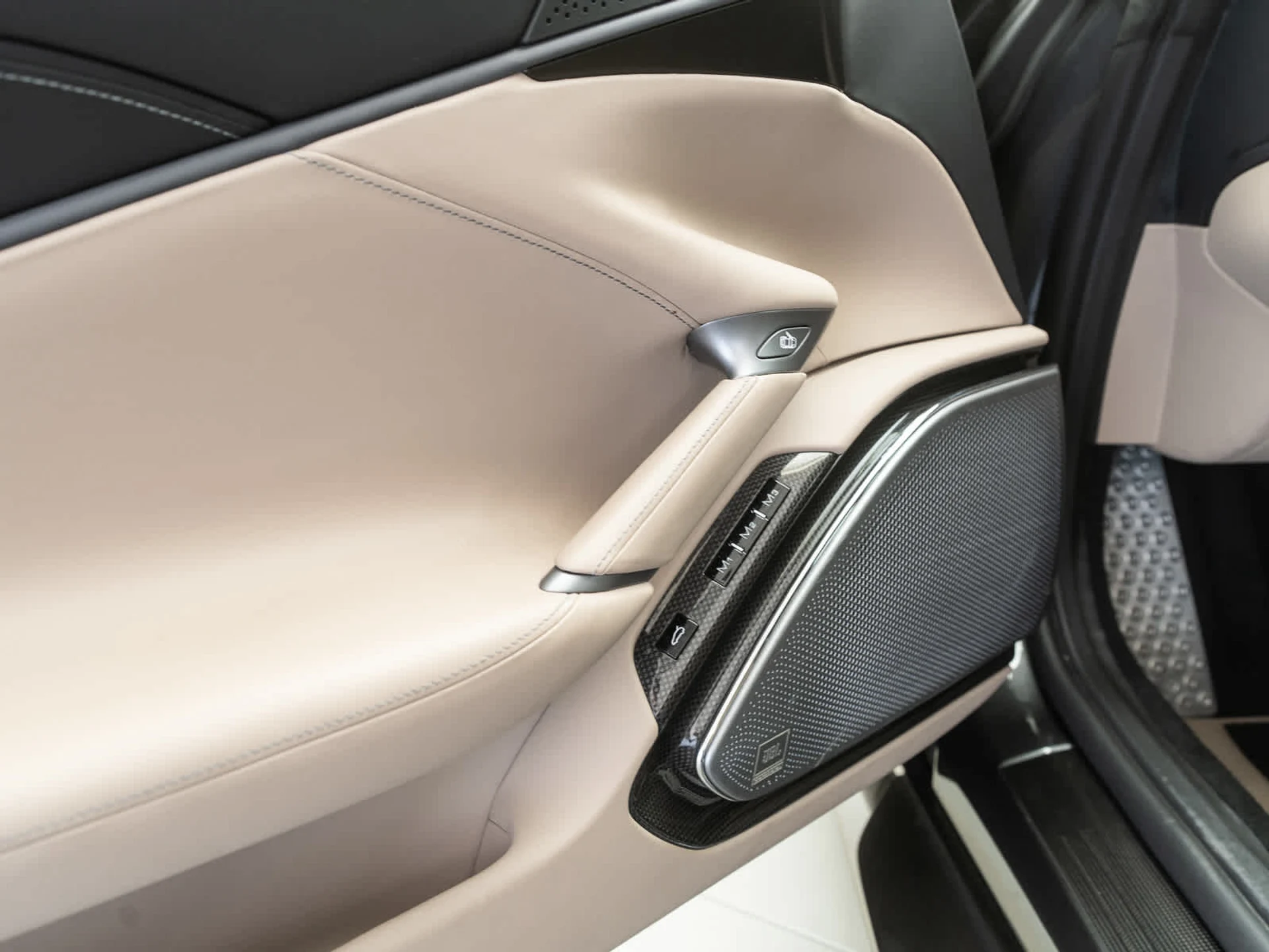 mph015_1015788454_a1d5db820b9cd85b3b527aac5fb90699x_26c87e391a