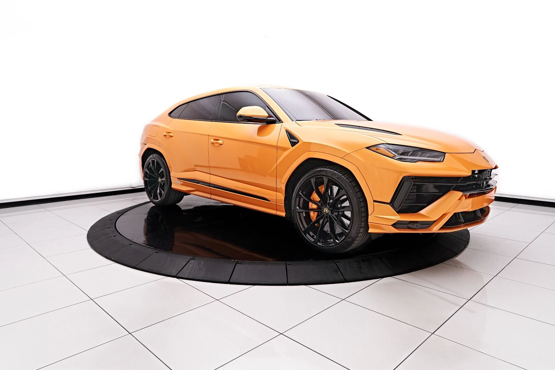 mph015_1016006635_Used_2023_Lamborghini_Urus_S_1747338722_982bfb5a5f