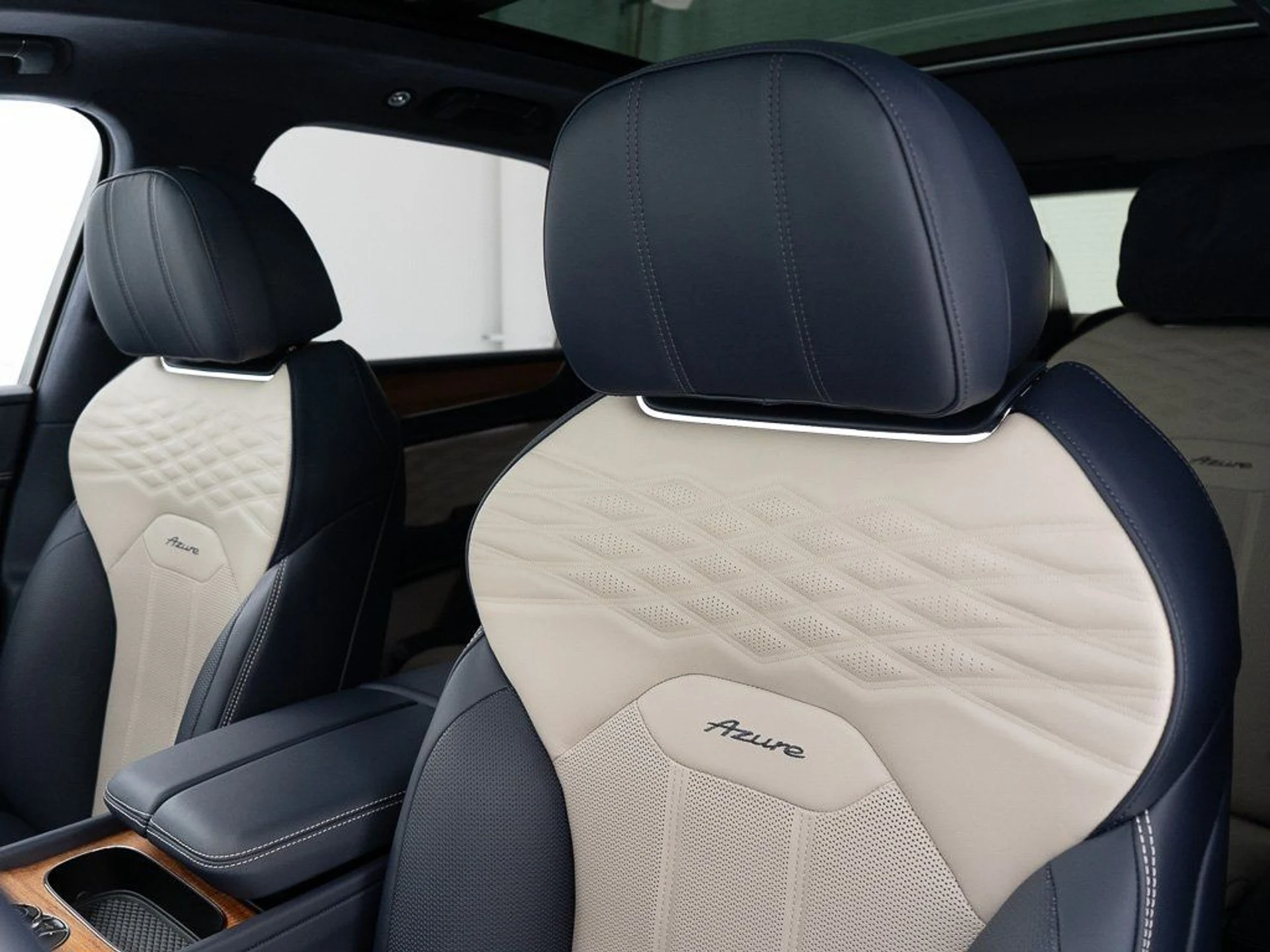 mph015_1030804042_2c82f5382b8c27481c3a81f169e272dc_158ef034d8